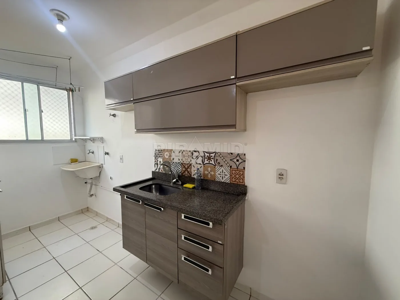 Comprar Apartamento / Padr&atilde;o em Ribeir&atilde;o Preto R$ 200.000,00 - Foto 3