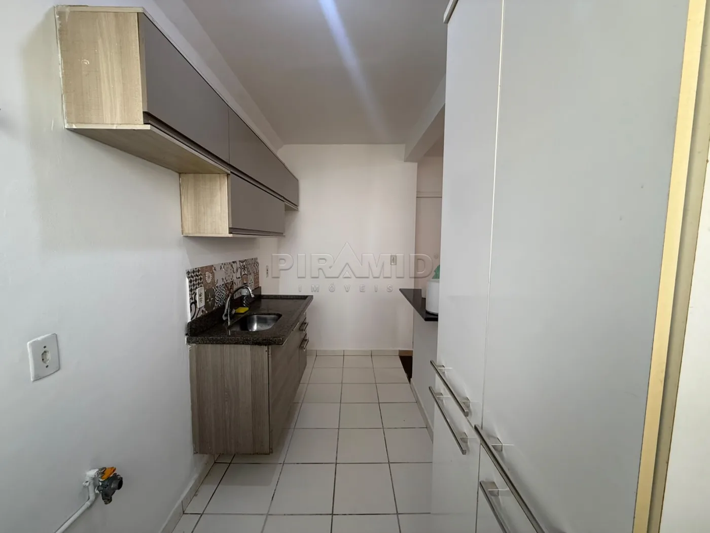 Comprar Apartamento / Padr&atilde;o em Ribeir&atilde;o Preto R$ 200.000,00 - Foto 4