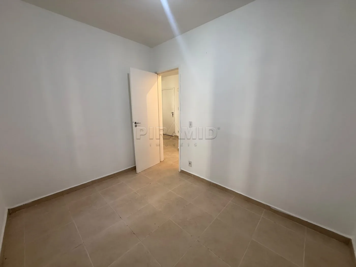 Comprar Apartamento / Padr&atilde;o em Ribeir&atilde;o Preto R$ 200.000,00 - Foto 11