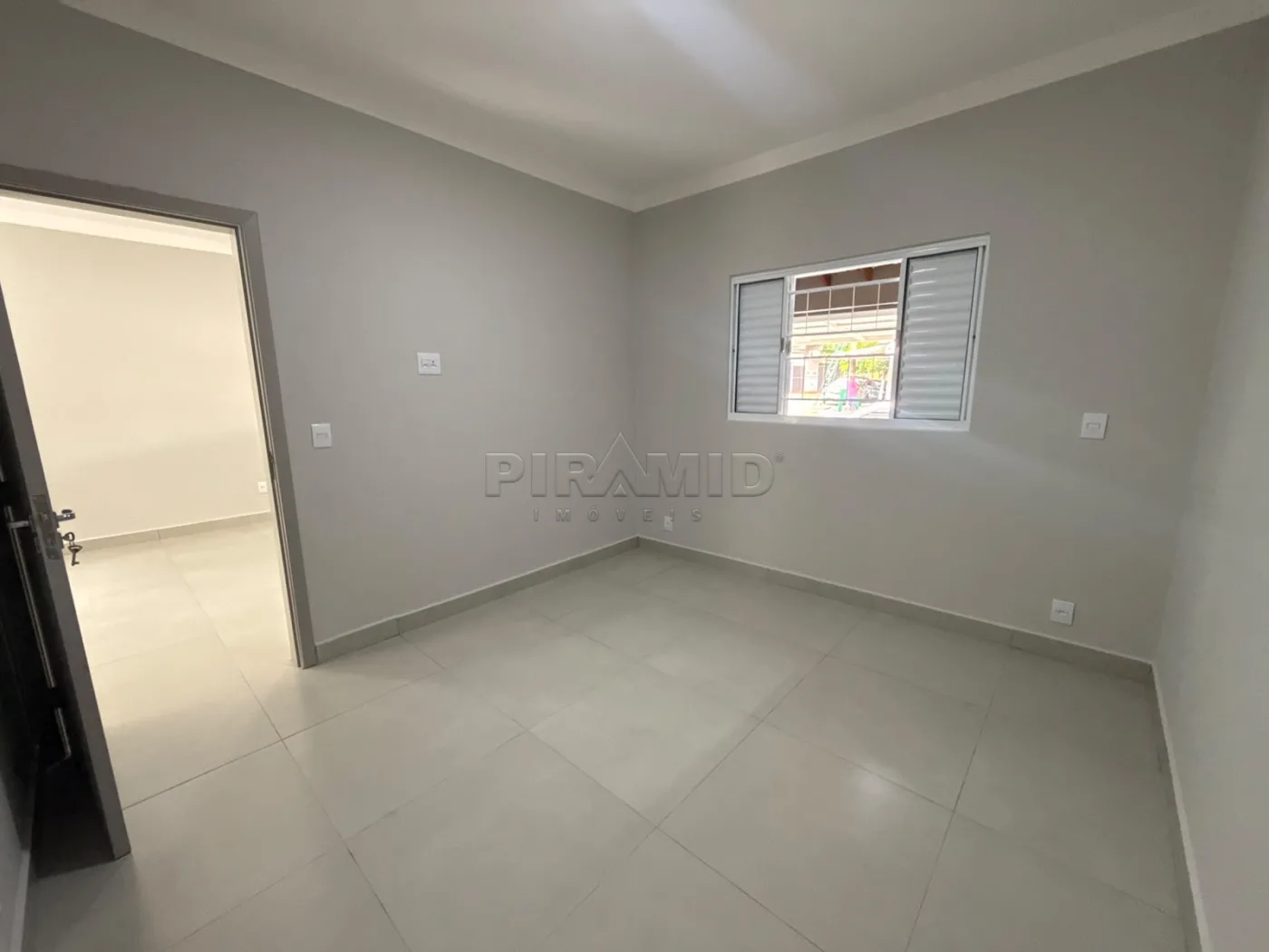 Alugar Casa / Padr&atilde;o em Ribeir&atilde;o Preto R$ 2.000,00 - Foto 14