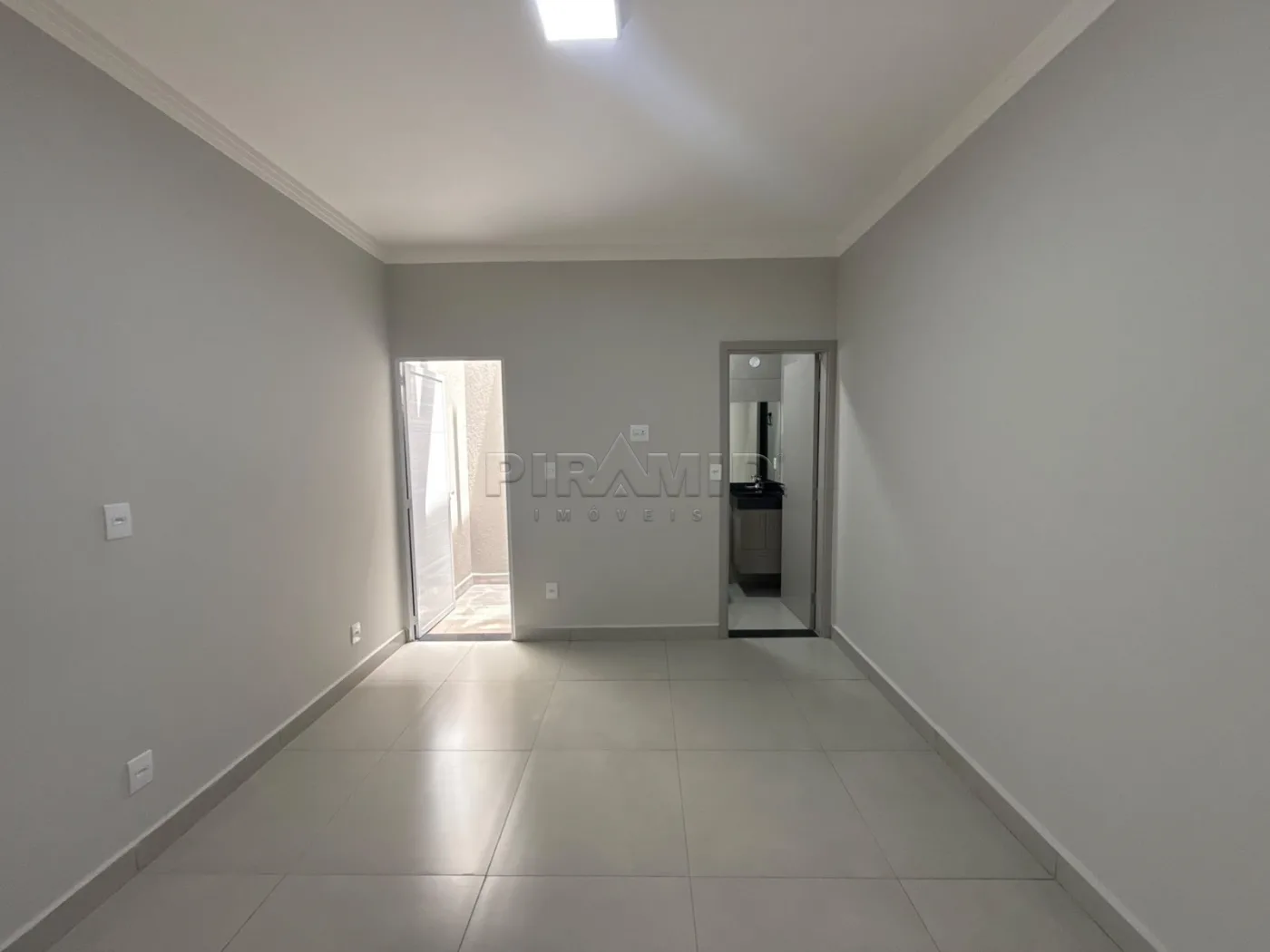 Alugar Casa / Padr&atilde;o em Ribeir&atilde;o Preto R$ 2.000,00 - Foto 15