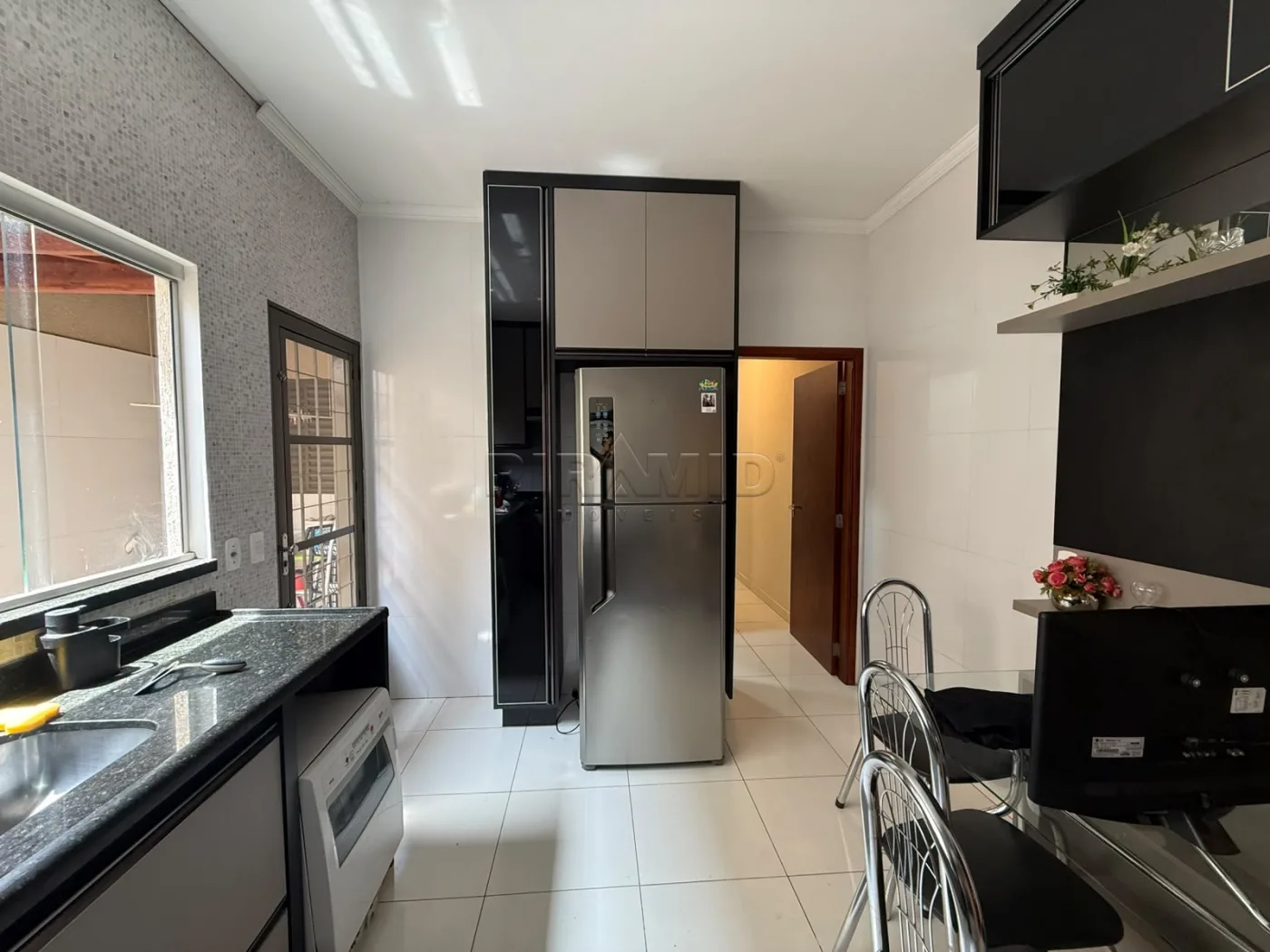 Alugar Casa / Padr&atilde;o em Ribeir&atilde;o Preto R$ 3.200,00 - Foto 6