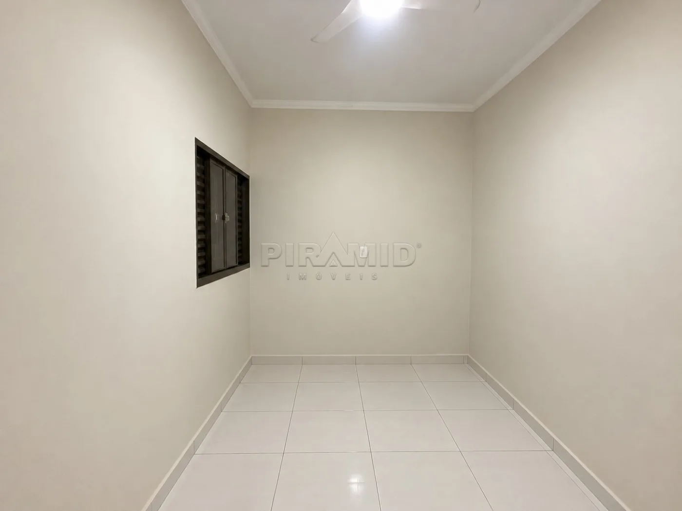 Alugar Casa / Padr&atilde;o em Ribeir&atilde;o Preto R$ 3.200,00 - Foto 9