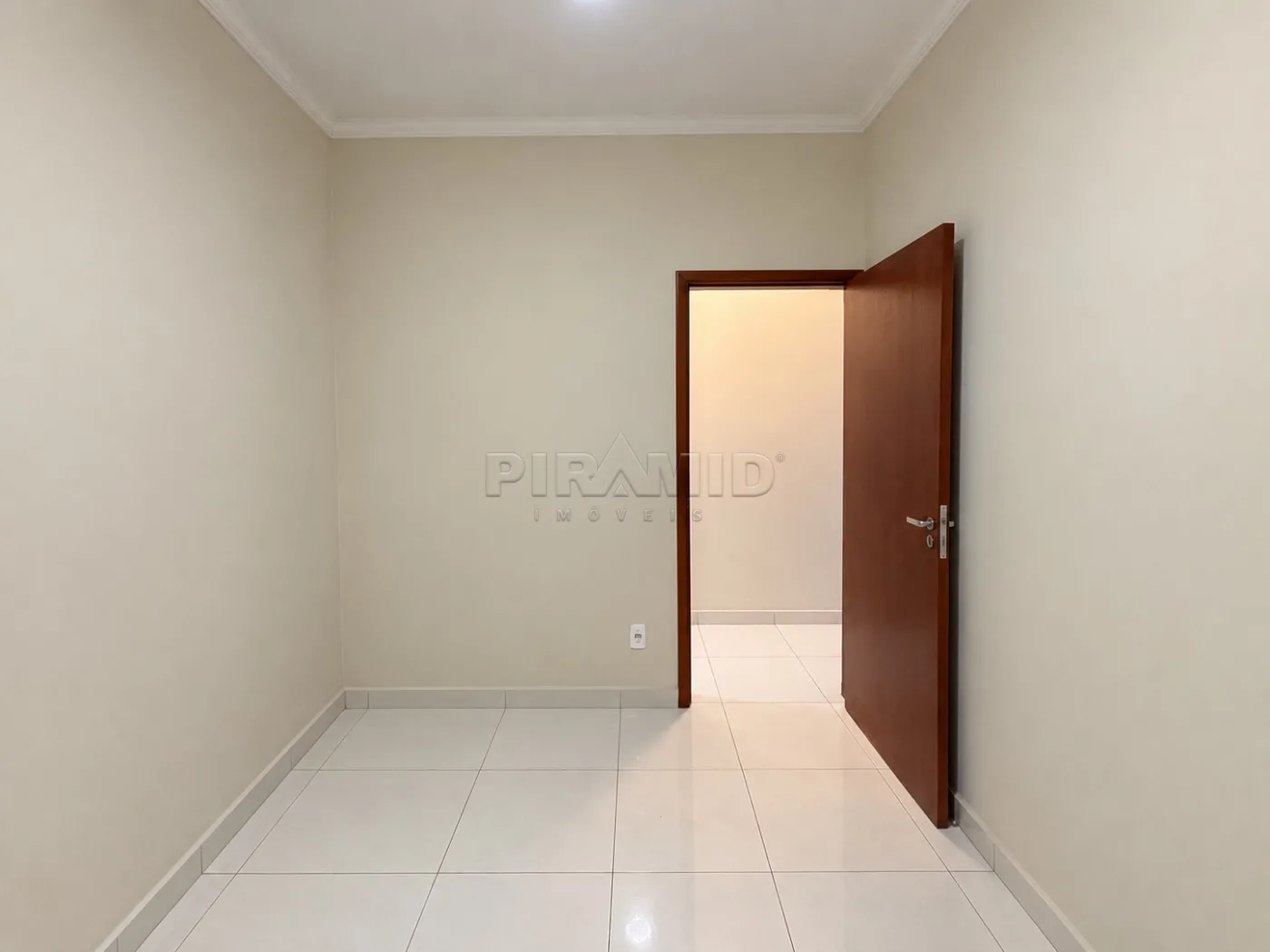 Alugar Casa / Padr&atilde;o em Ribeir&atilde;o Preto R$ 3.200,00 - Foto 10