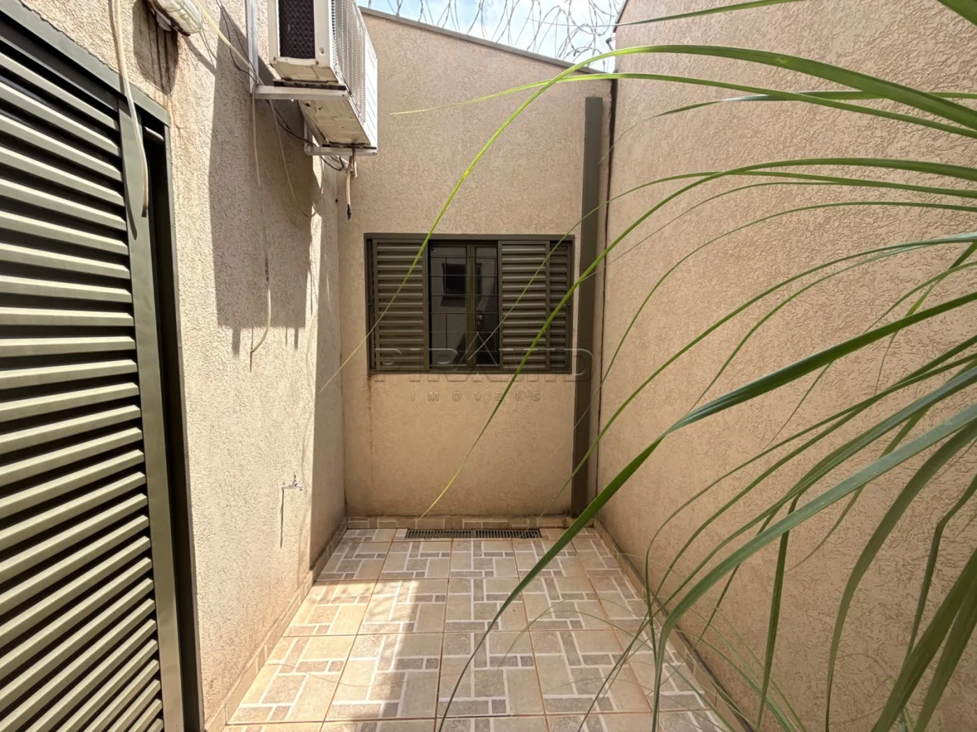 Alugar Casa / Padr&atilde;o em Ribeir&atilde;o Preto R$ 3.200,00 - Foto 13