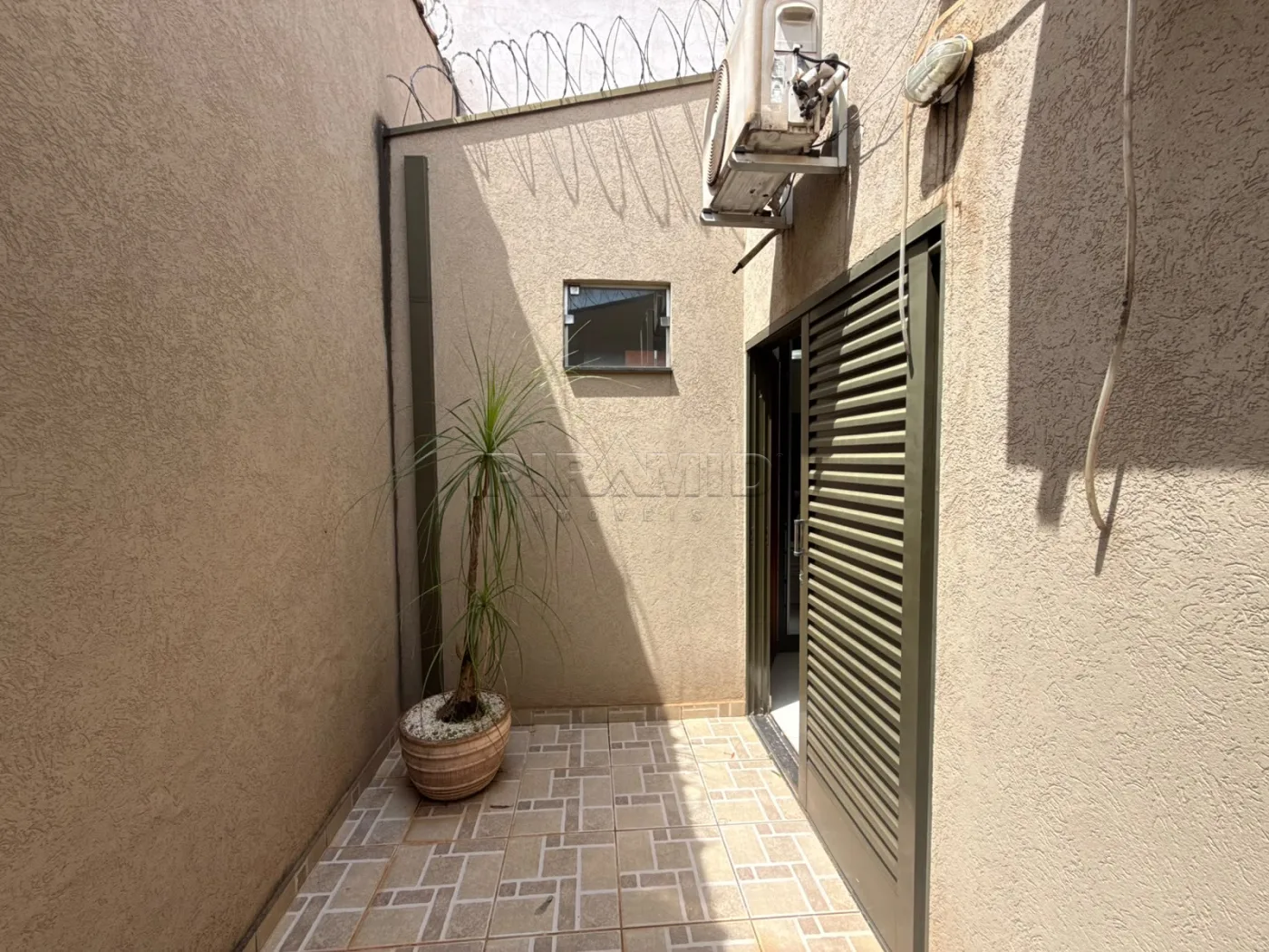 Alugar Casa / Padr&atilde;o em Ribeir&atilde;o Preto R$ 3.200,00 - Foto 14