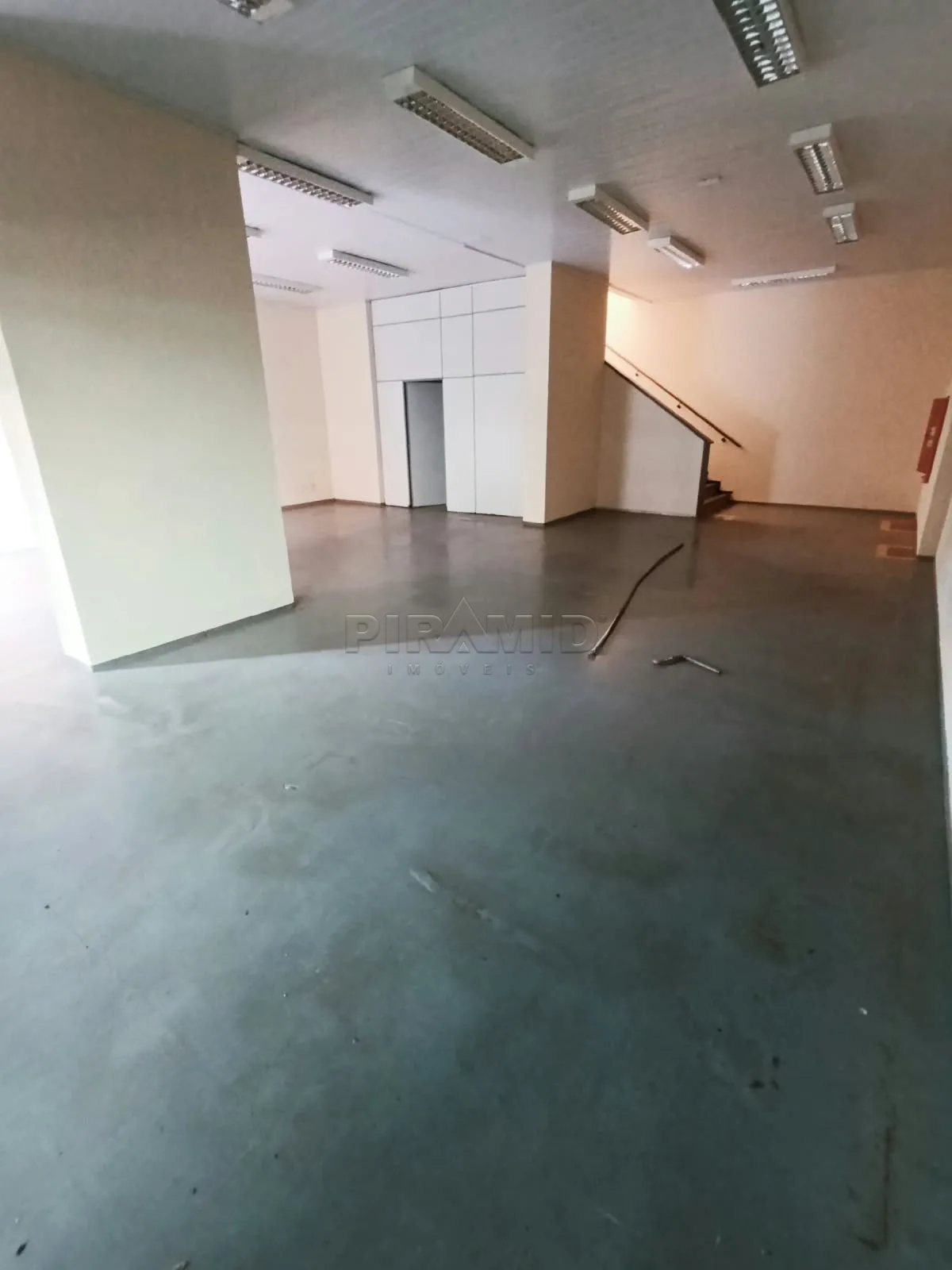 Alugar Comercial / Sal&atilde;o em Ribeir&atilde;o Preto R$ 10.500,00 - Foto 2