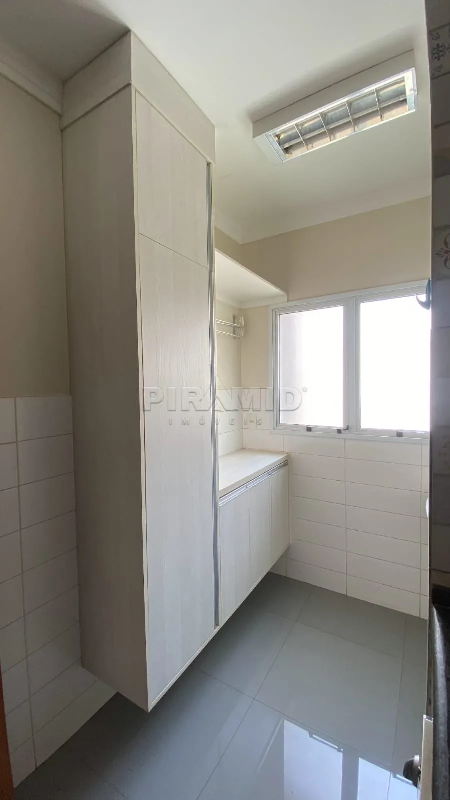 Alugar Apartamento / Padr&atilde;o em Ribeir&atilde;o Preto R$ 4.200,00 - Foto 11