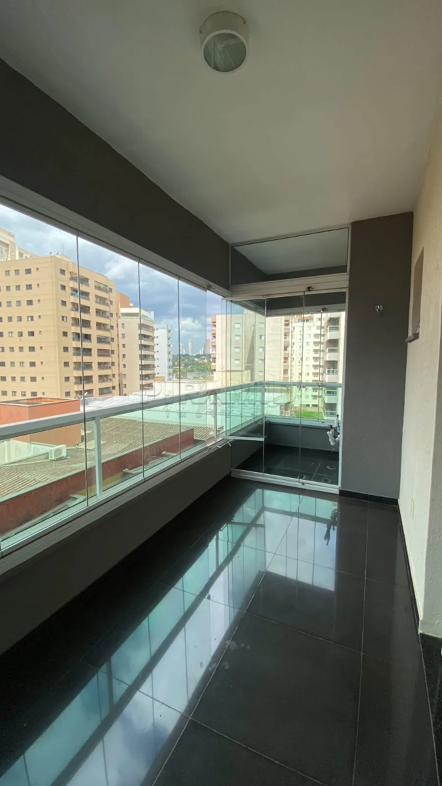 Alugar Apartamento / Padr&atilde;o em Ribeir&atilde;o Preto R$ 4.200,00 - Foto 4