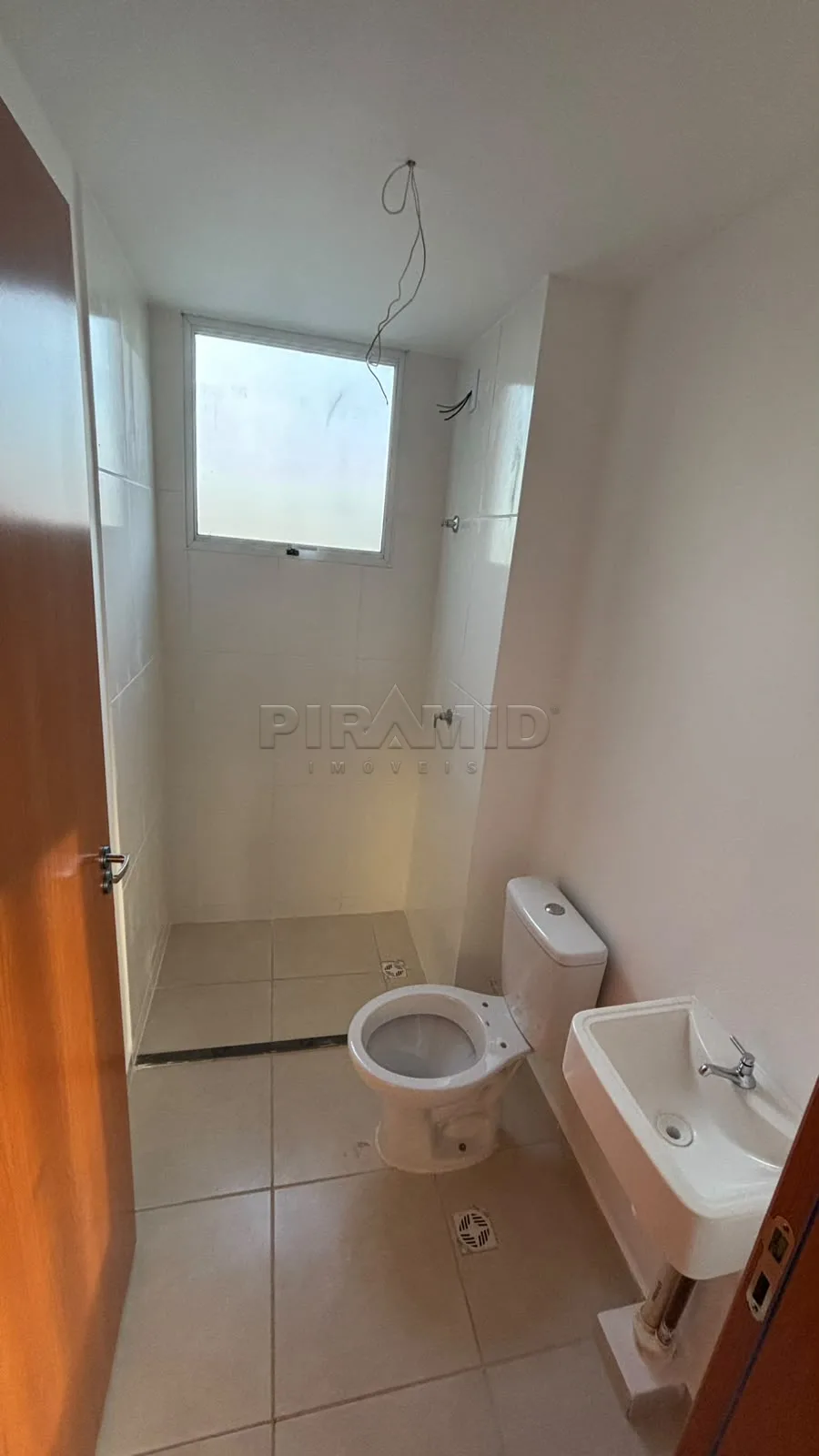 Alugar Apartamento / Padr&atilde;o em Ribeir&atilde;o Preto R$ 900,00 - Foto 3