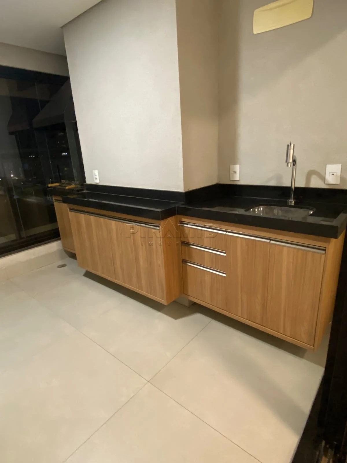 Alugar Apartamento / Padr&atilde;o em Ribeir&atilde;o Preto R$ 5.300,00 - Foto 2