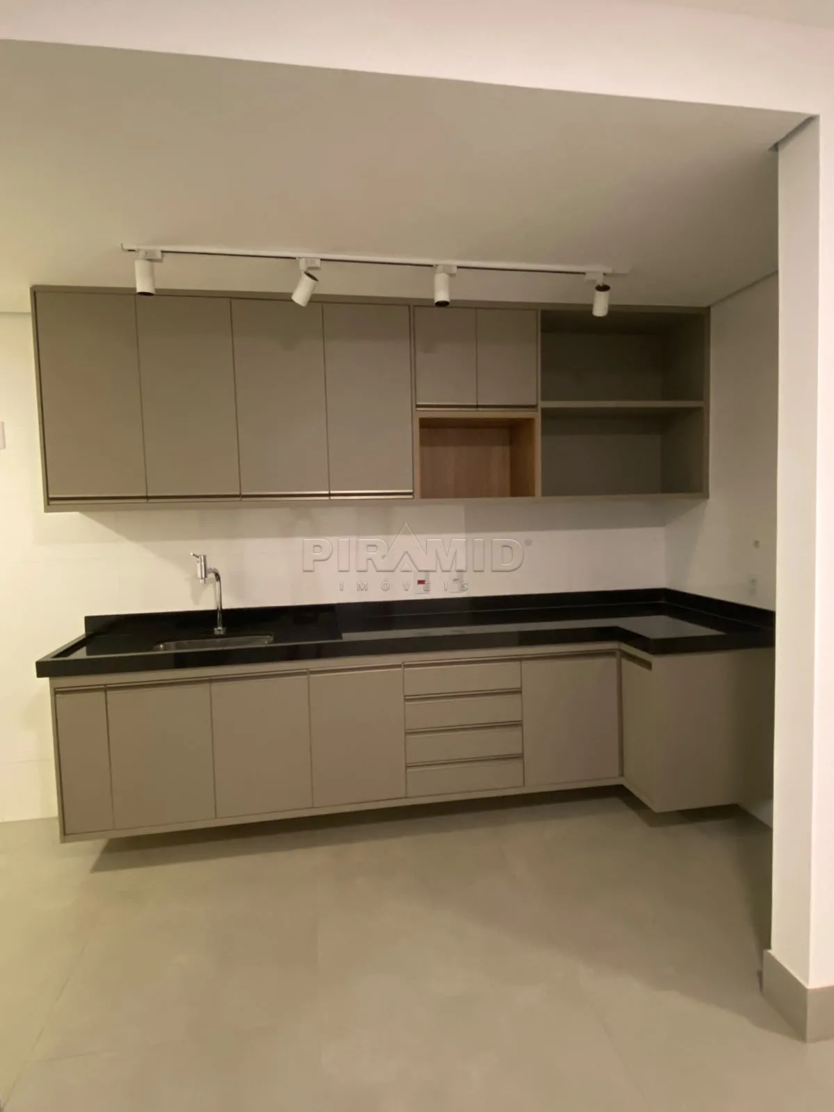 Alugar Apartamento / Padr&atilde;o em Ribeir&atilde;o Preto R$ 5.300,00 - Foto 3