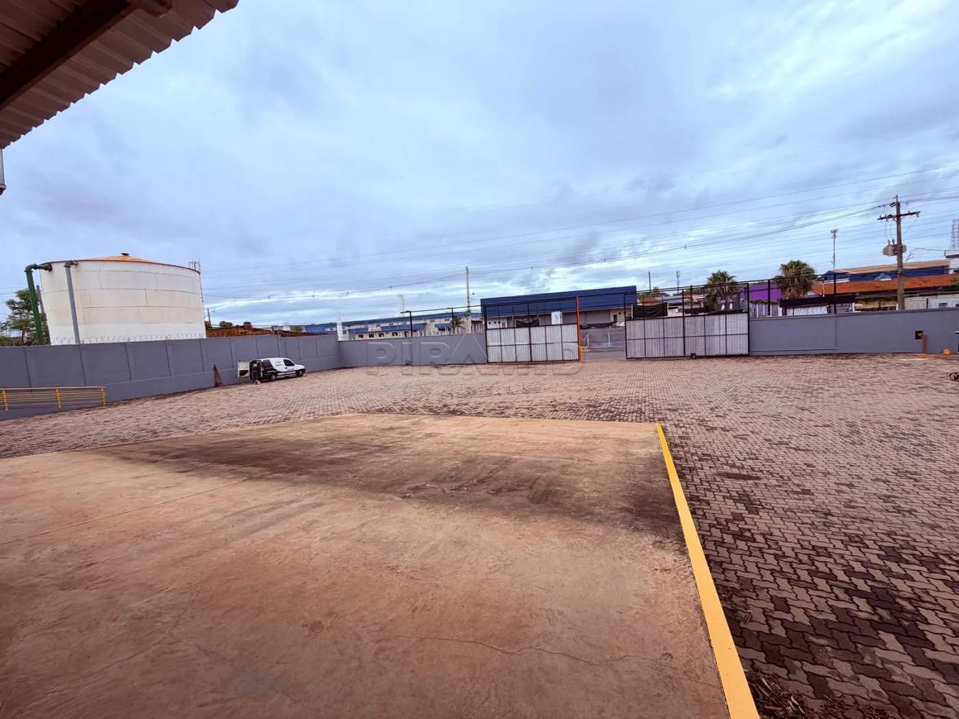 Alugar Comercial / Galp&atilde;o  Barrac&atilde;o em Ribeir&atilde;o Preto R$ 81.000,00 - Foto 4