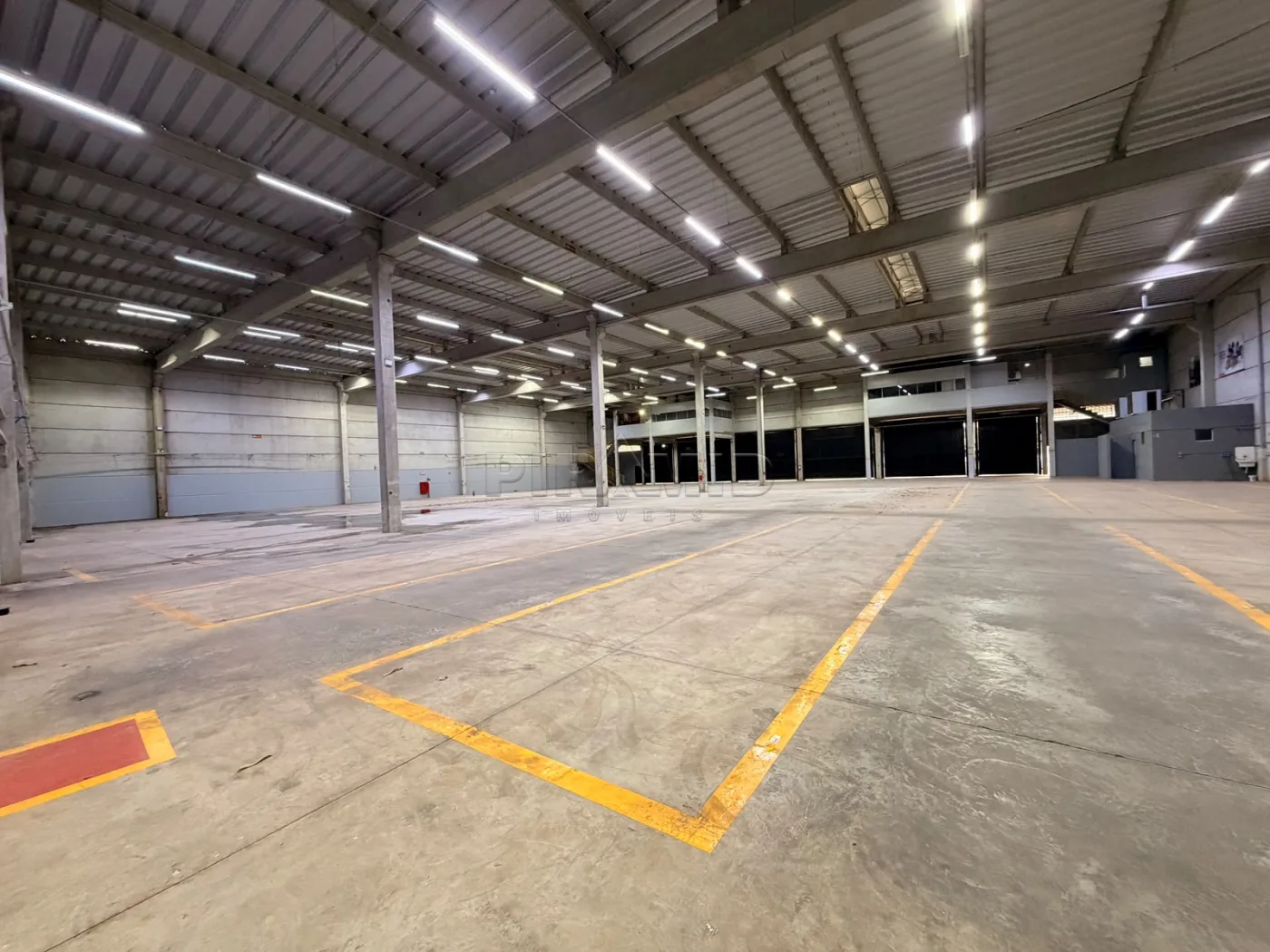 Alugar Comercial / Galp&atilde;o  Barrac&atilde;o em Ribeir&atilde;o Preto R$ 81.000,00 - Foto 6