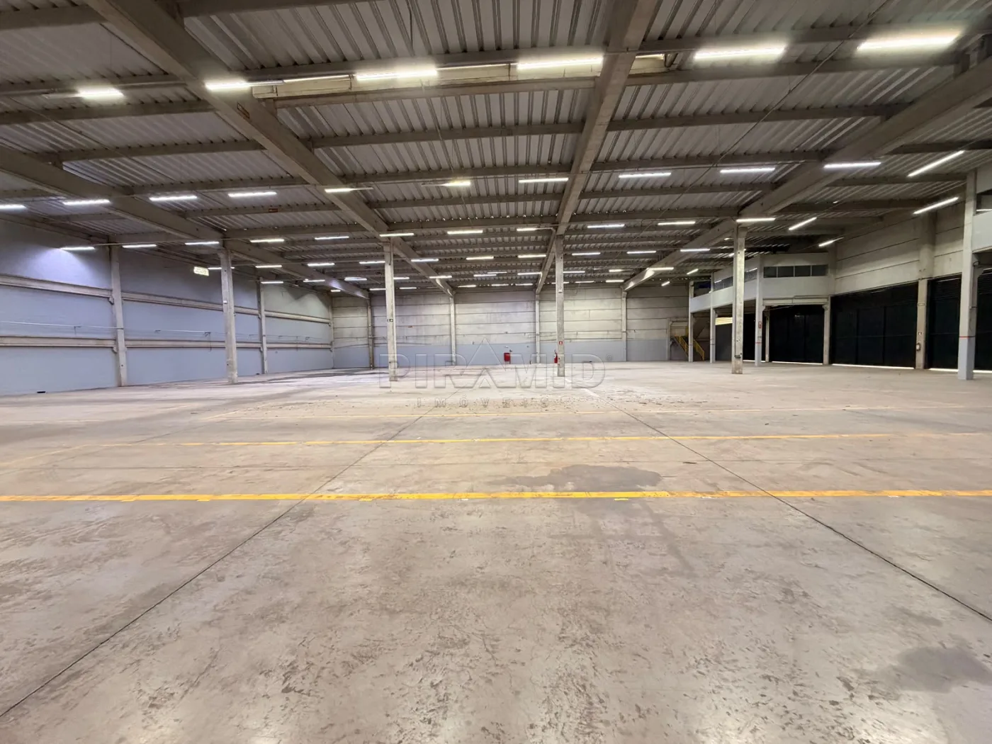 Alugar Comercial / Galp&atilde;o  Barrac&atilde;o em Ribeir&atilde;o Preto R$ 81.000,00 - Foto 7