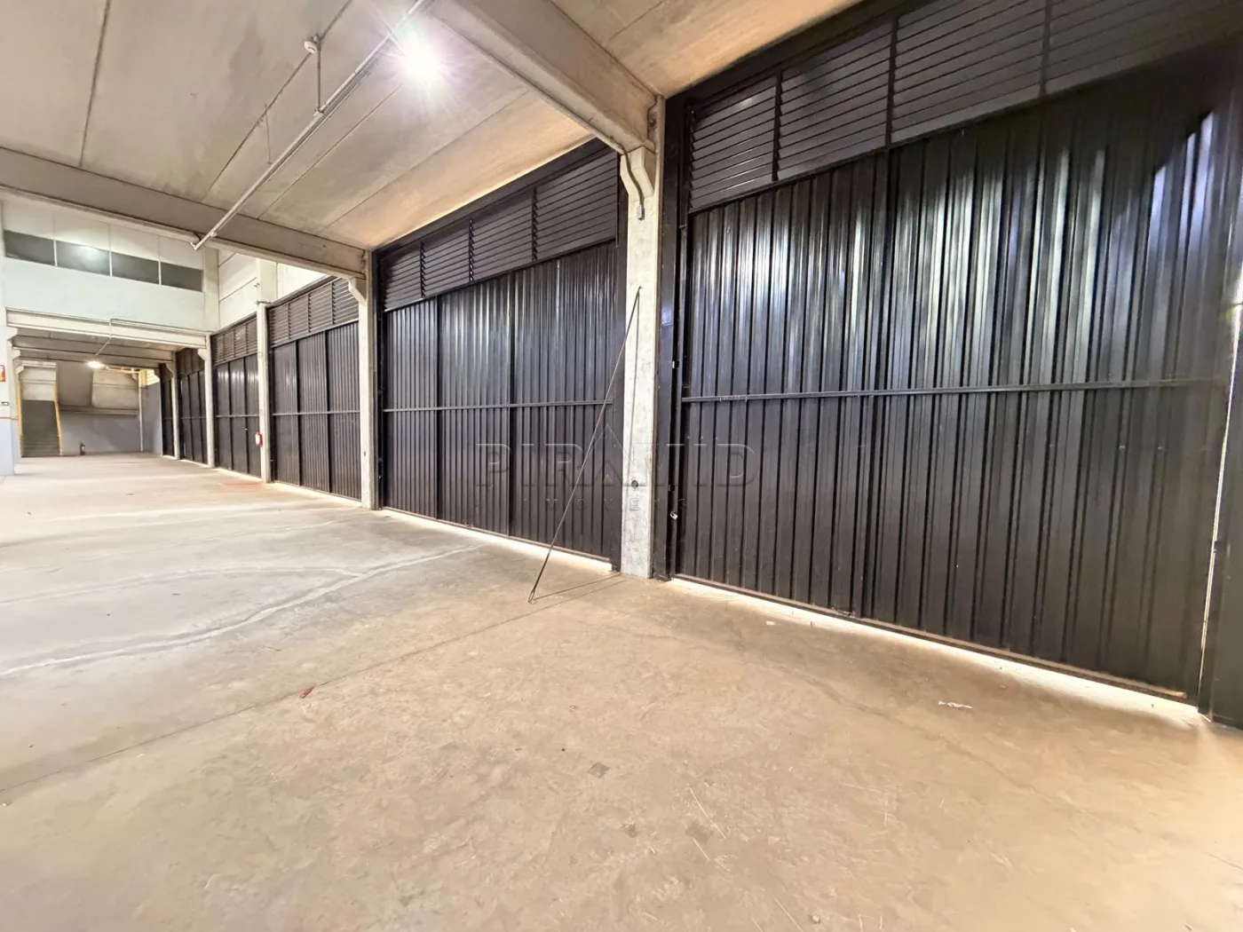 Alugar Comercial / Galp&atilde;o  Barrac&atilde;o em Ribeir&atilde;o Preto R$ 81.000,00 - Foto 8