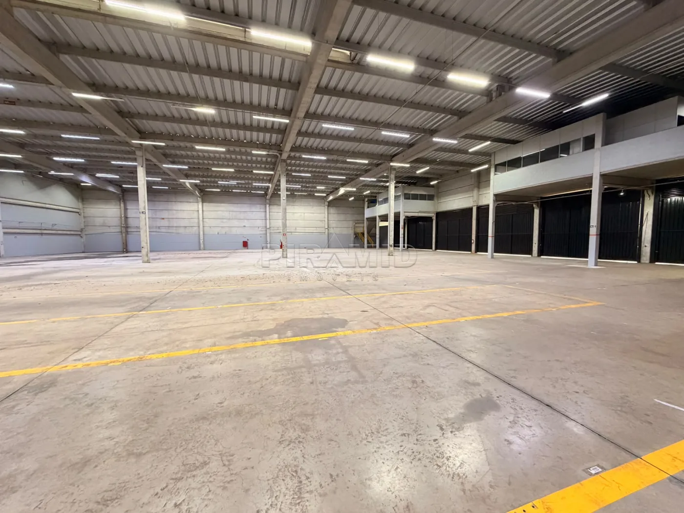 Alugar Comercial / Galp&atilde;o  Barrac&atilde;o em Ribeir&atilde;o Preto R$ 81.000,00 - Foto 14