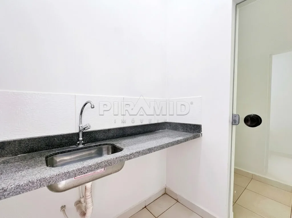 Alugar Comercial / Sala em Ribeir&atilde;o Preto R$ 1.550,00 - Foto 3
