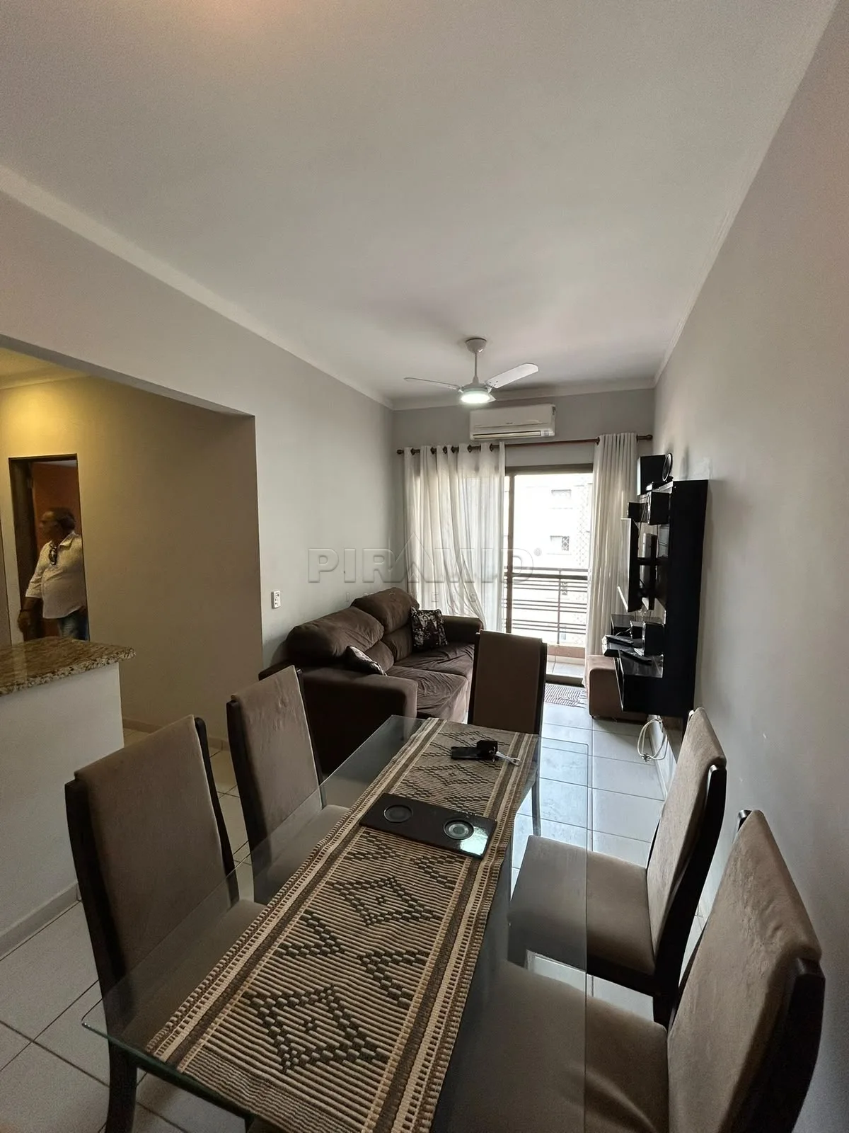 Comprar Apartamento / Padr&atilde;o em Ribeir&atilde;o Preto R$ 335.000,00 - Foto 1