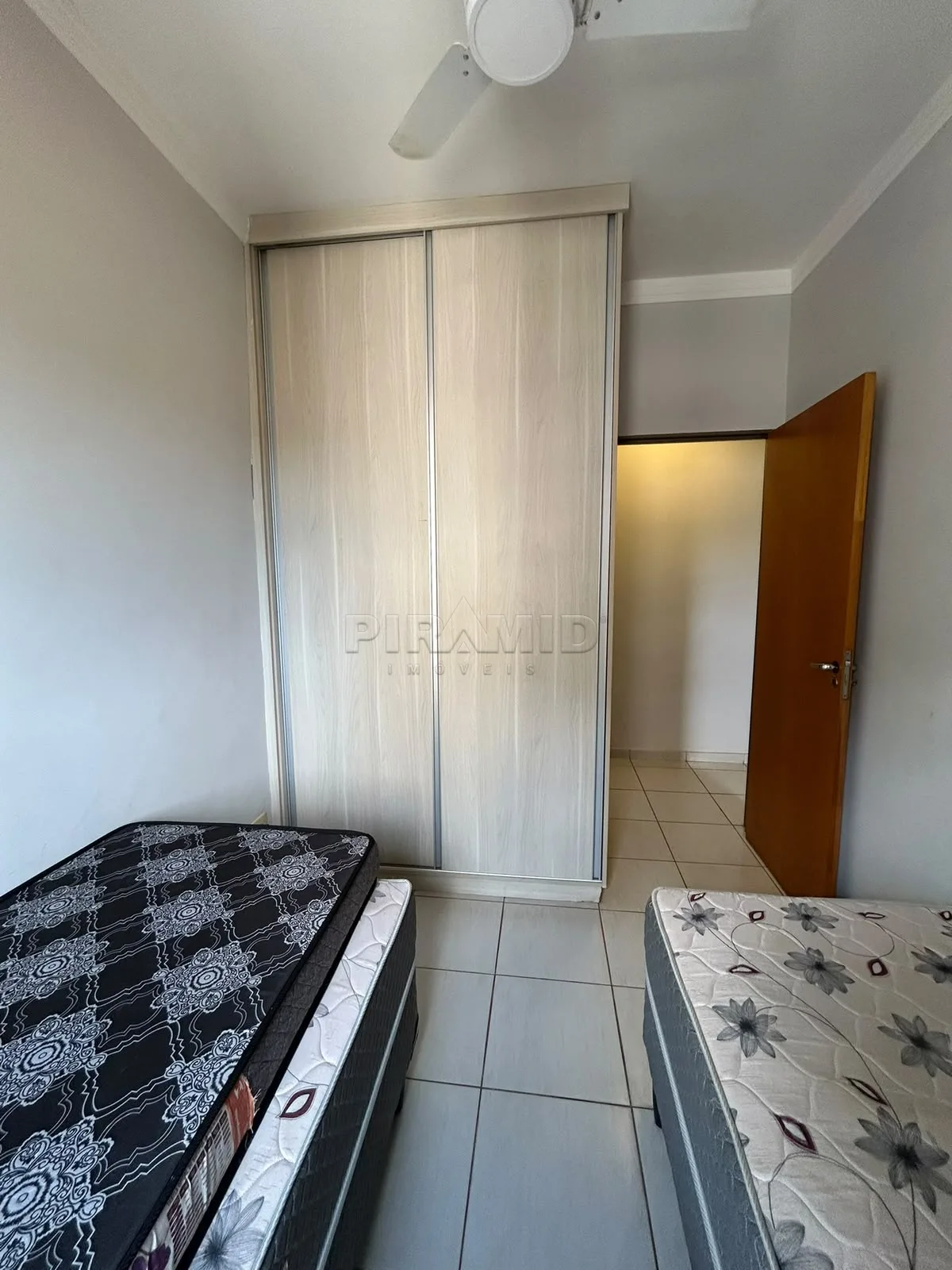 Comprar Apartamento / Padr&atilde;o em Ribeir&atilde;o Preto R$ 335.000,00 - Foto 8