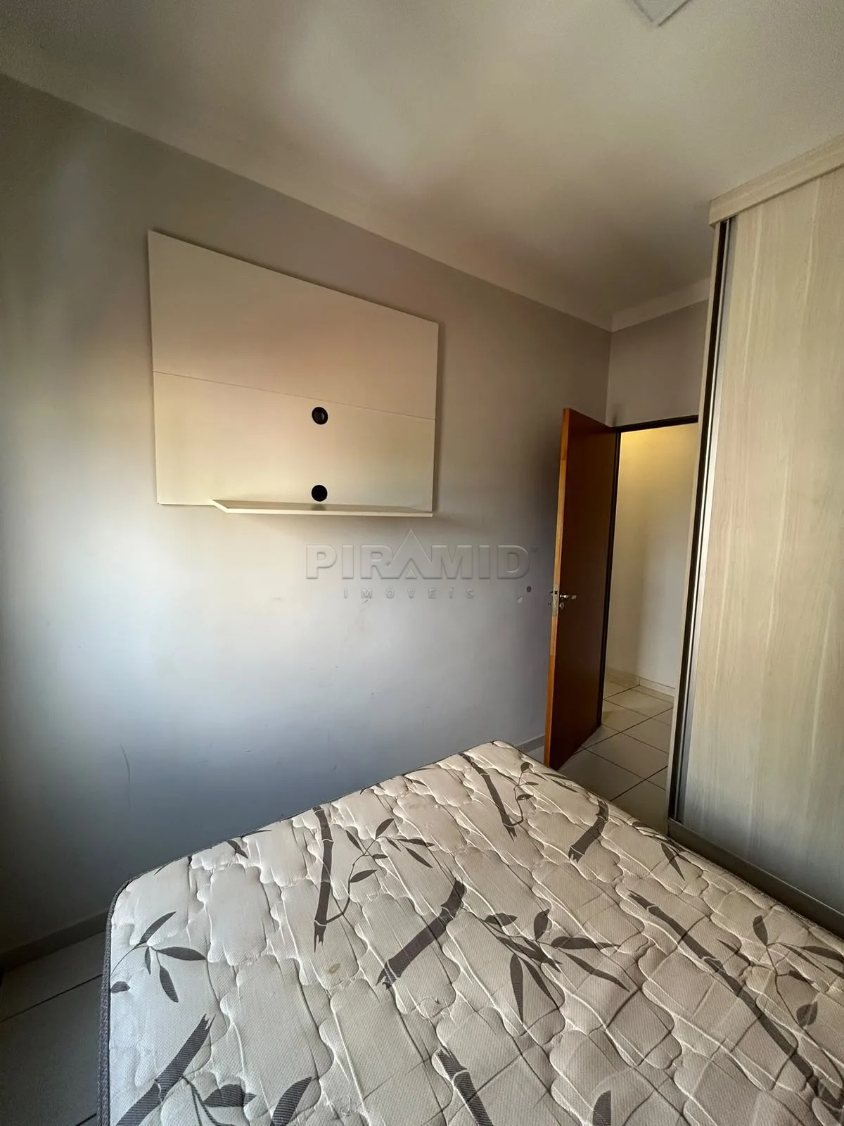 Comprar Apartamento / Padr&atilde;o em Ribeir&atilde;o Preto R$ 335.000,00 - Foto 13