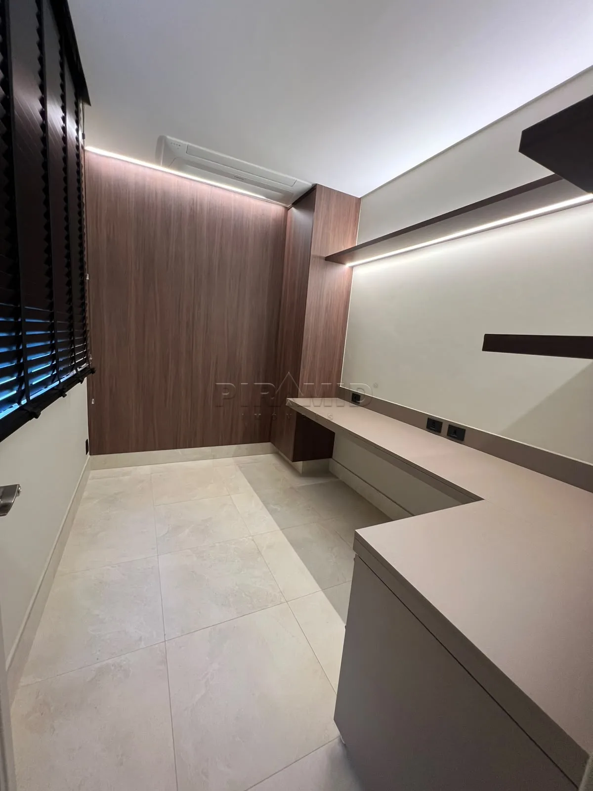 Alugar Apartamento / Padr&atilde;o em Ribeir&atilde;o Preto R$ 22.000,00 - Foto 8