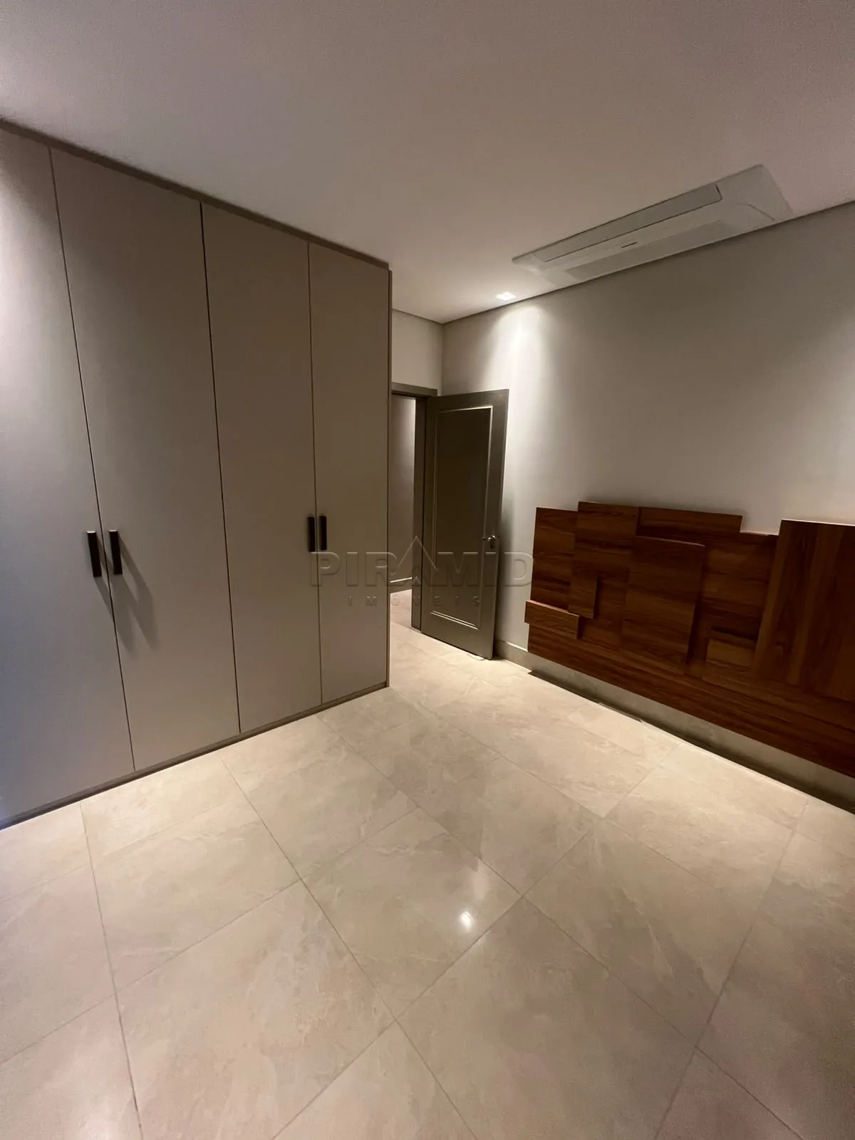 Alugar Apartamento / Padr&atilde;o em Ribeir&atilde;o Preto R$ 22.000,00 - Foto 15