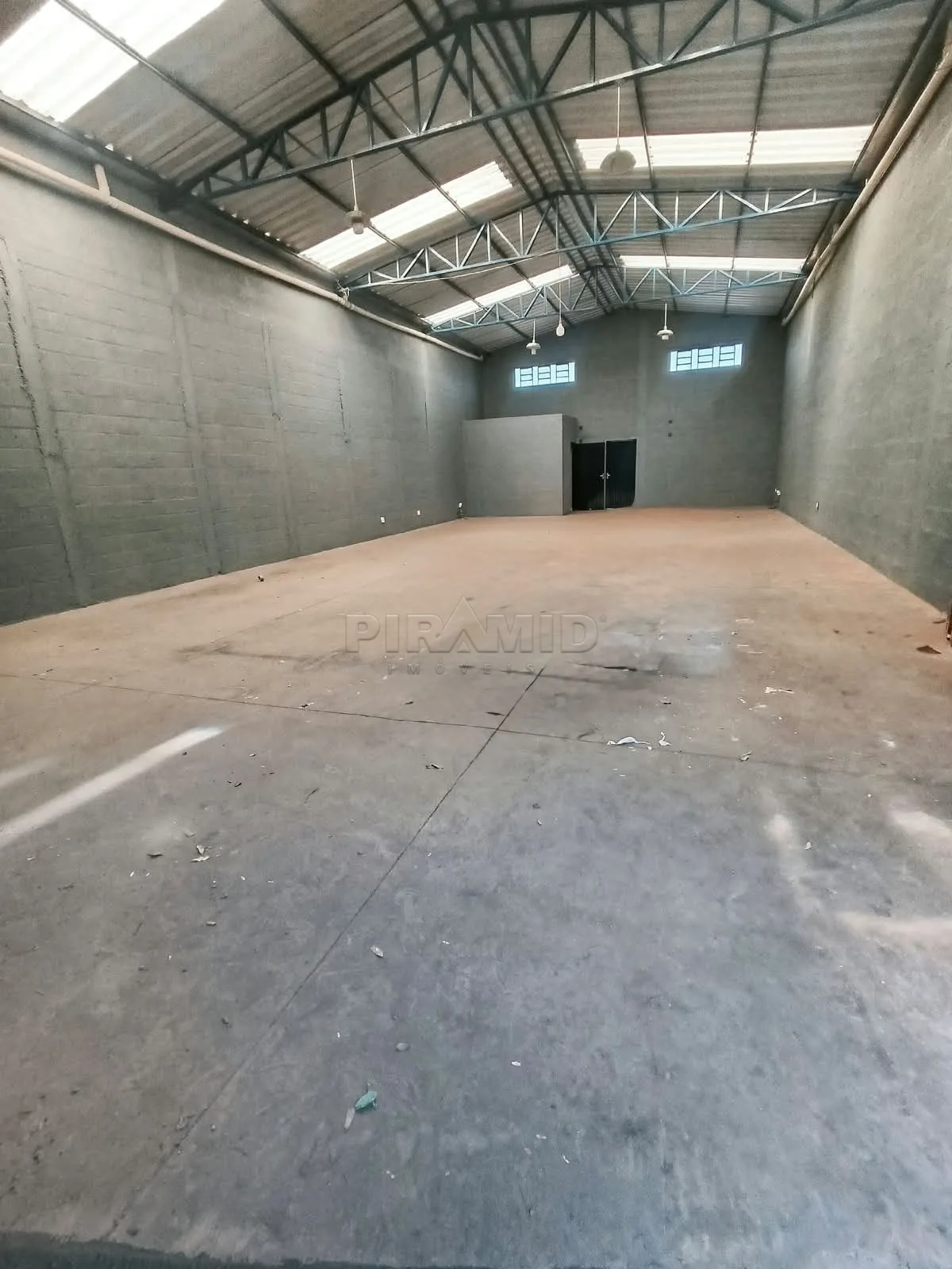 Alugar Comercial / Ponto Comercial em Ribeir&atilde;o Preto R$ 4.000,00 - Foto 1