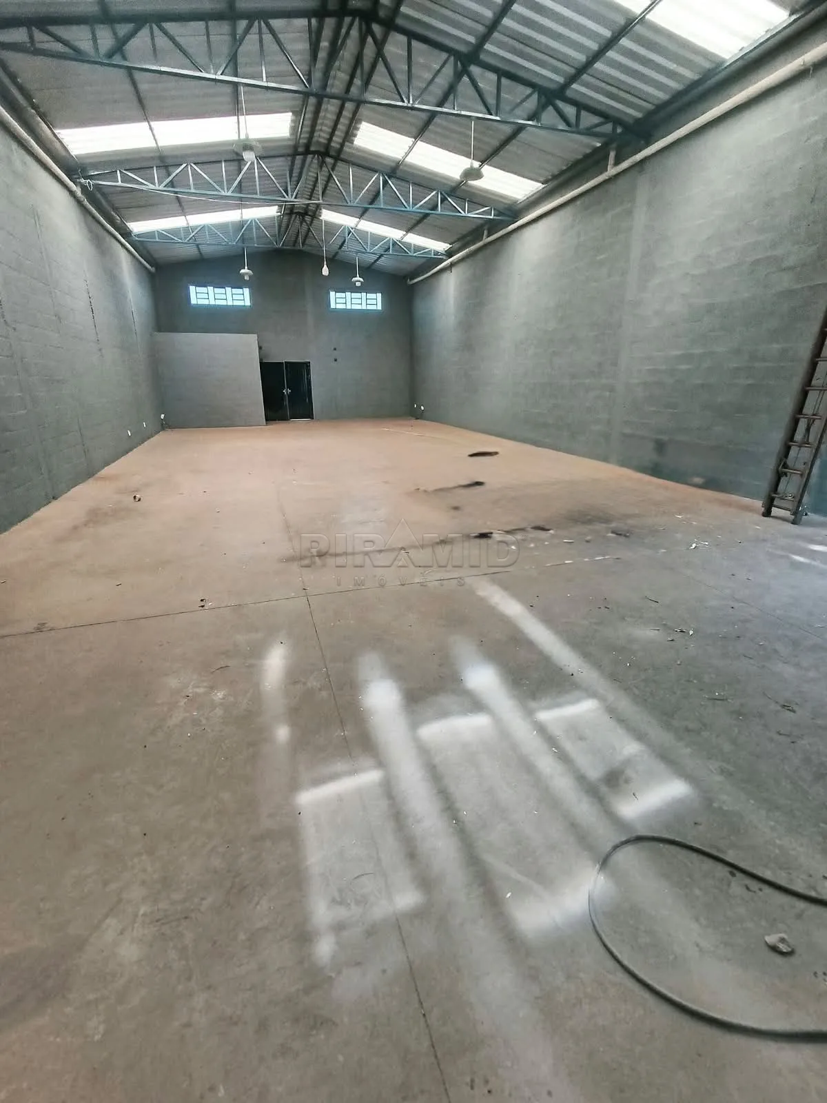 Alugar Comercial / Ponto Comercial em Ribeir&atilde;o Preto R$ 4.000,00 - Foto 3