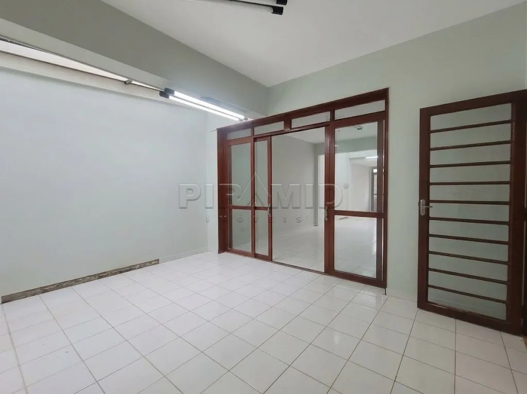 Alugar Casa / Padr&atilde;o em Ribeir&atilde;o Preto R$ 14.500,00 - Foto 15