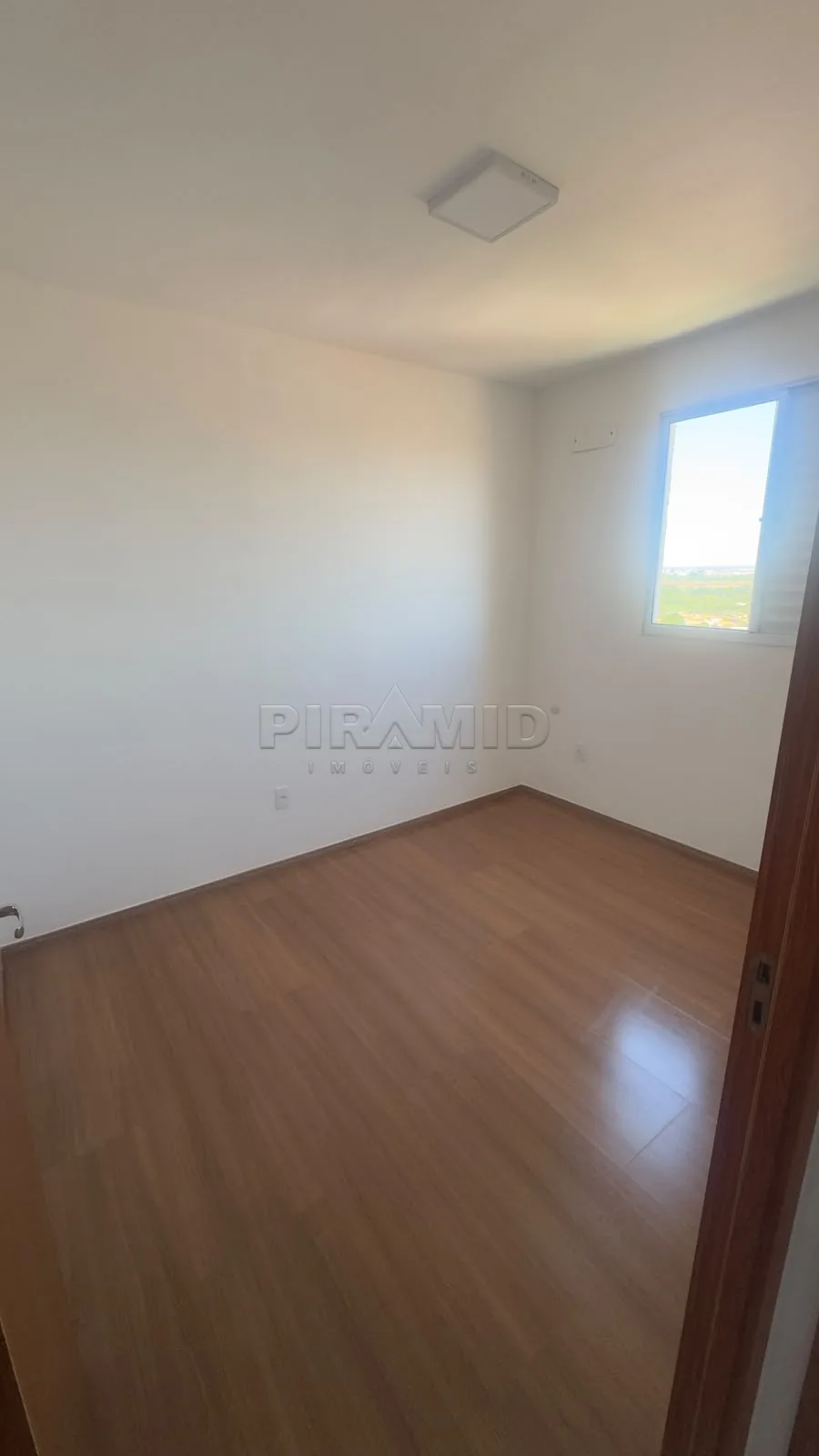 Alugar Apartamento / Padr&atilde;o em Ribeir&atilde;o Preto R$ 1.100,00 - Foto 7