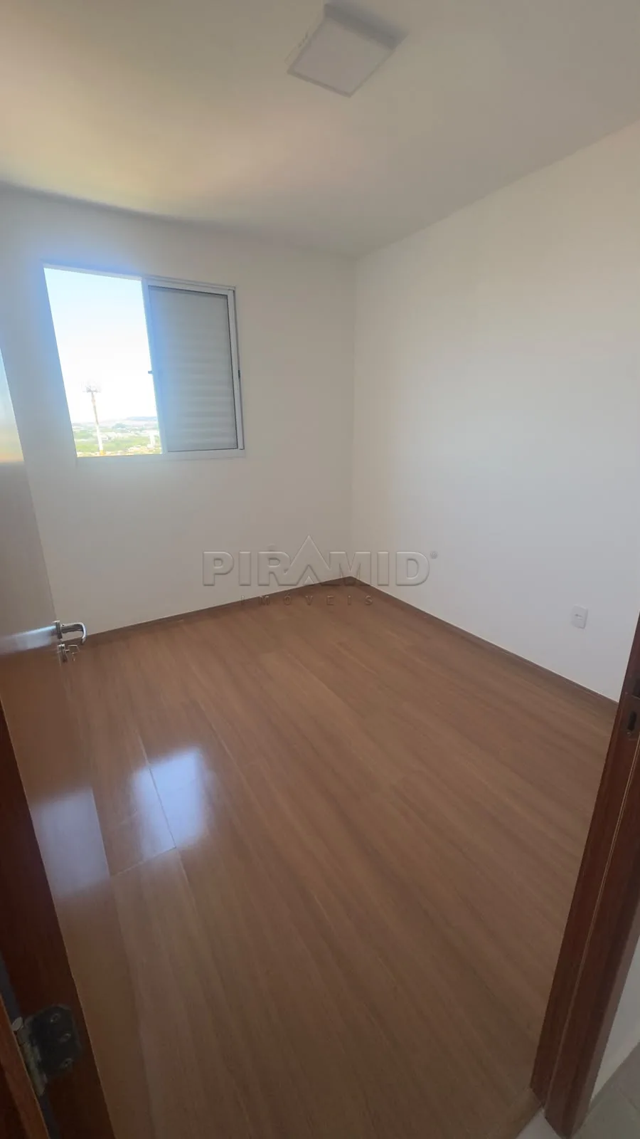 Alugar Apartamento / Padr&atilde;o em Ribeir&atilde;o Preto R$ 1.100,00 - Foto 8