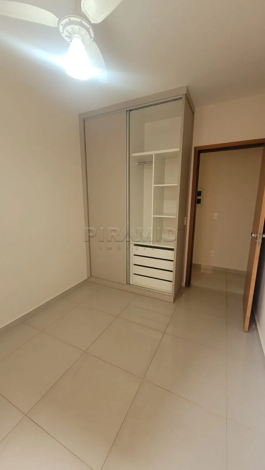 Alugar Apartamento / Padr&atilde;o em Ribeir&atilde;o Preto R$ 1.800,00 - Foto 8