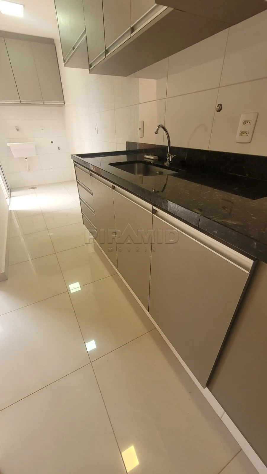 Alugar Apartamento / Padr&atilde;o em Ribeir&atilde;o Preto R$ 1.800,00 - Foto 10