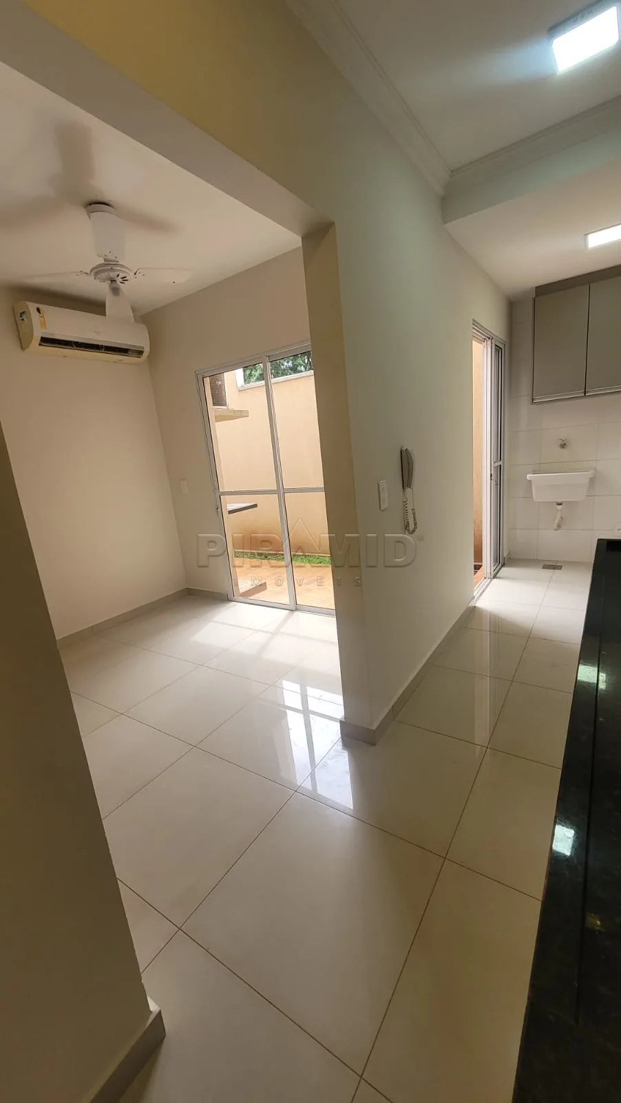 Alugar Apartamento / Padr&atilde;o em Ribeir&atilde;o Preto R$ 1.800,00 - Foto 9