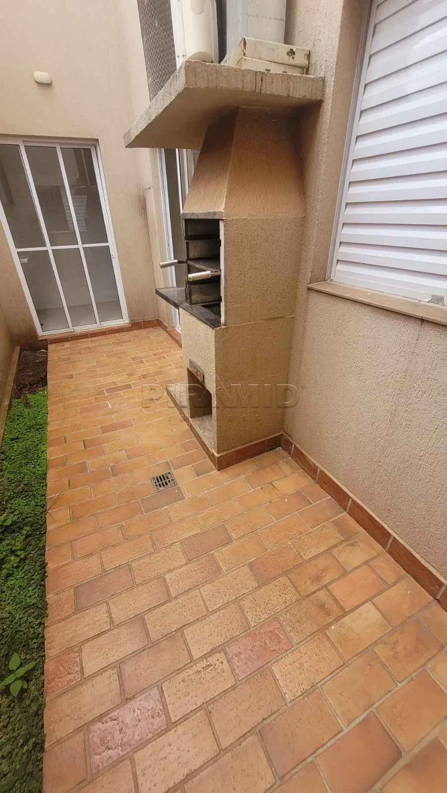 Alugar Apartamento / Padr&atilde;o em Ribeir&atilde;o Preto R$ 1.800,00 - Foto 15