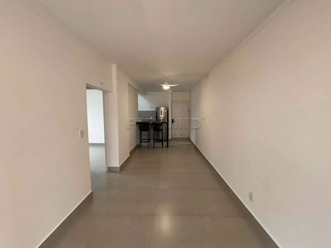Alugar Apartamento / Padr&atilde;o em Ribeir&atilde;o Preto R$ 4.000,00 - Foto 2
