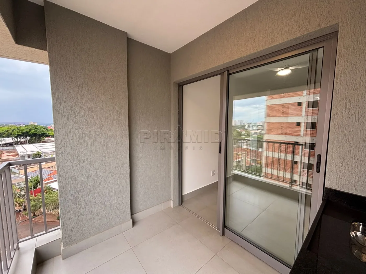 Alugar Apartamento / Padr&atilde;o em Ribeir&atilde;o Preto R$ 4.000,00 - Foto 5