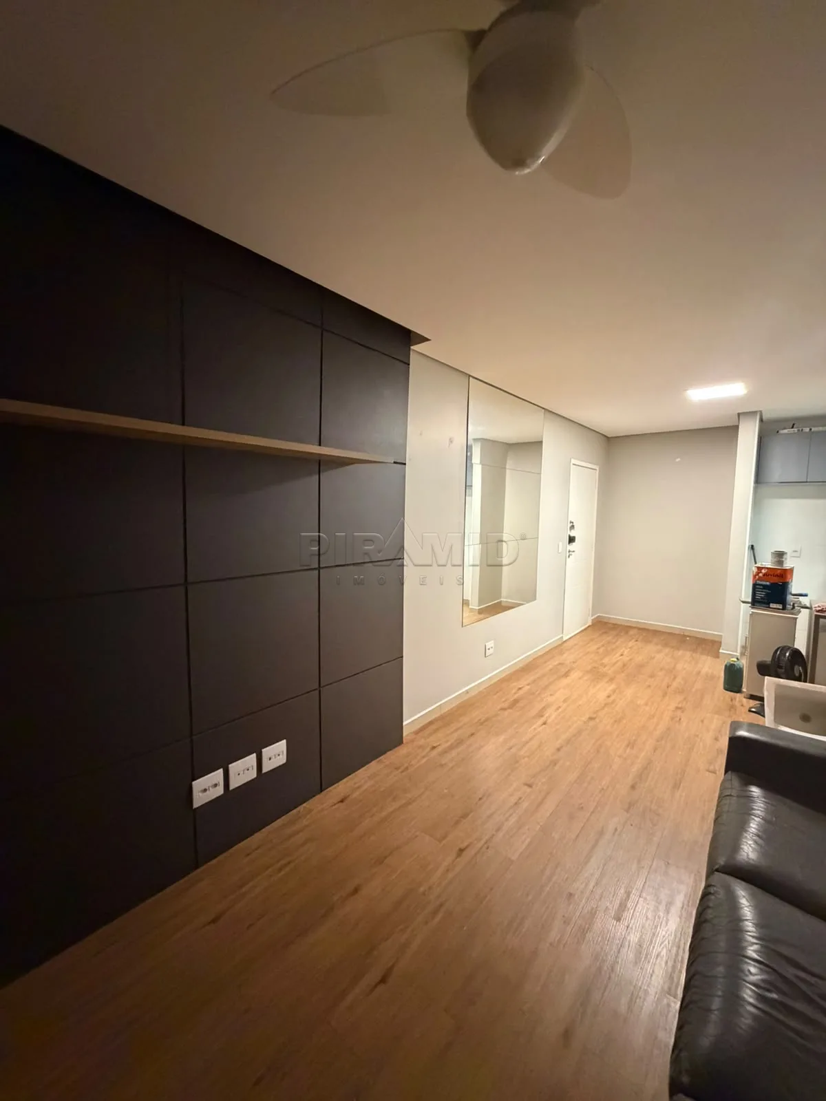 Alugar Apartamento / Padr&atilde;o em Ribeir&atilde;o Preto R$ 2.000,00 - Foto 1