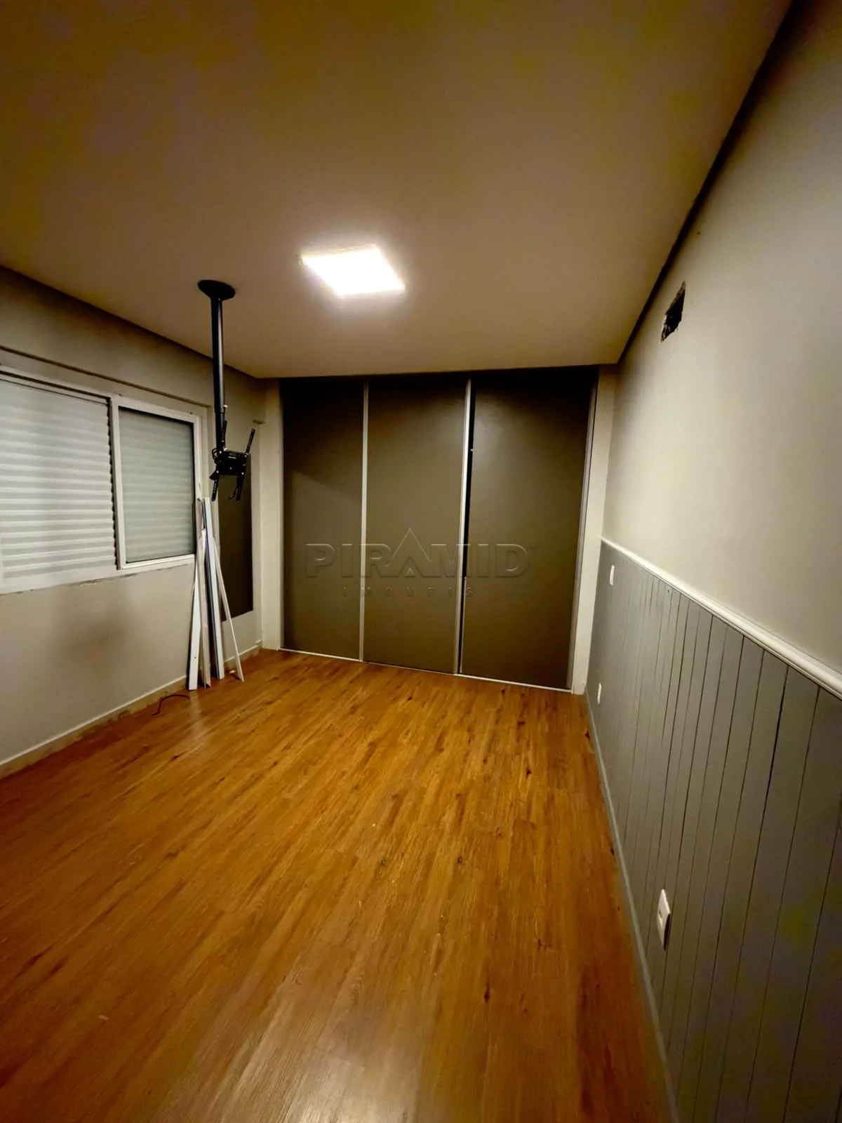 Alugar Apartamento / Padr&atilde;o em Ribeir&atilde;o Preto R$ 2.000,00 - Foto 5