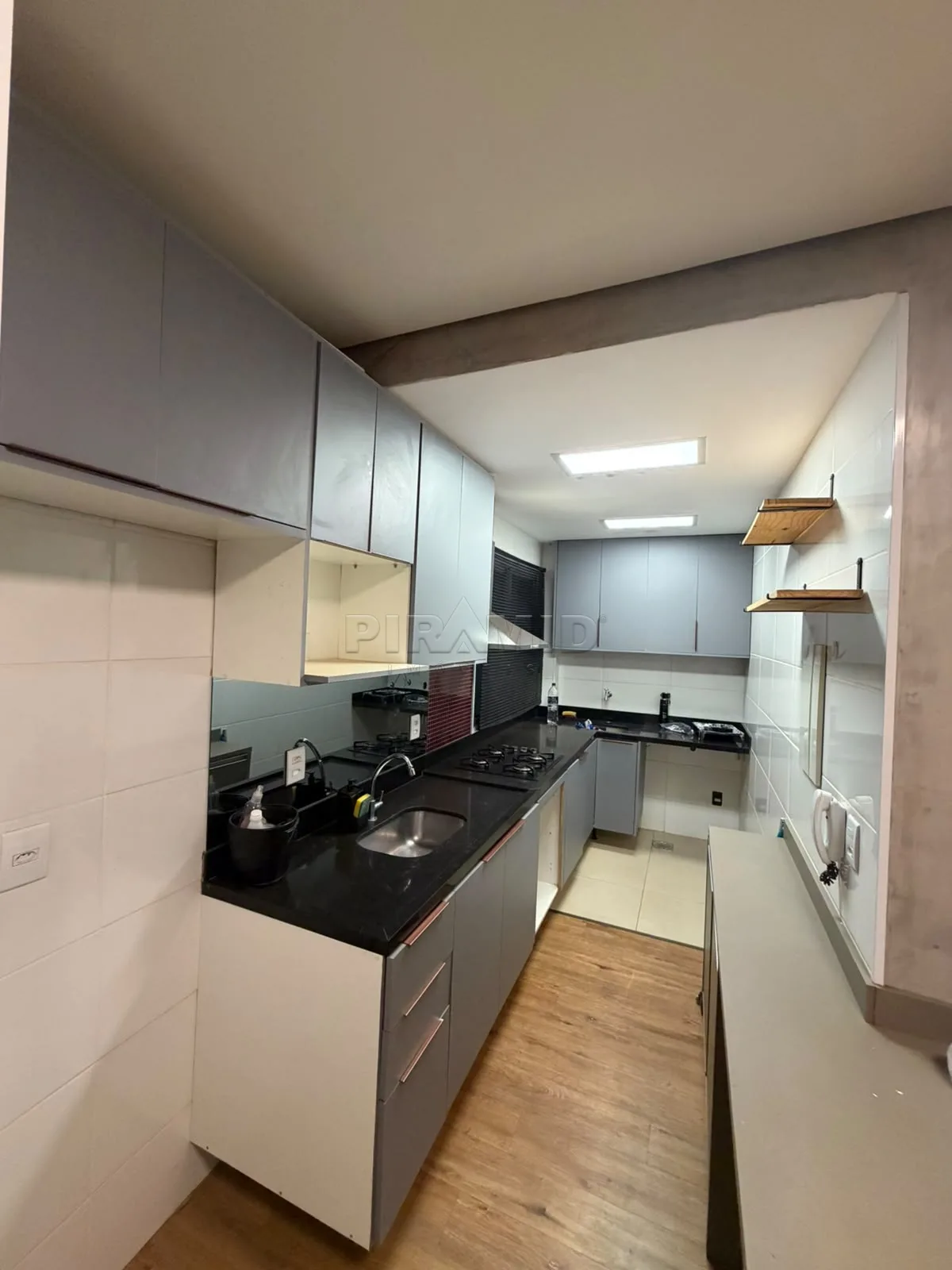 Alugar Apartamento / Padr&atilde;o em Ribeir&atilde;o Preto R$ 2.000,00 - Foto 11