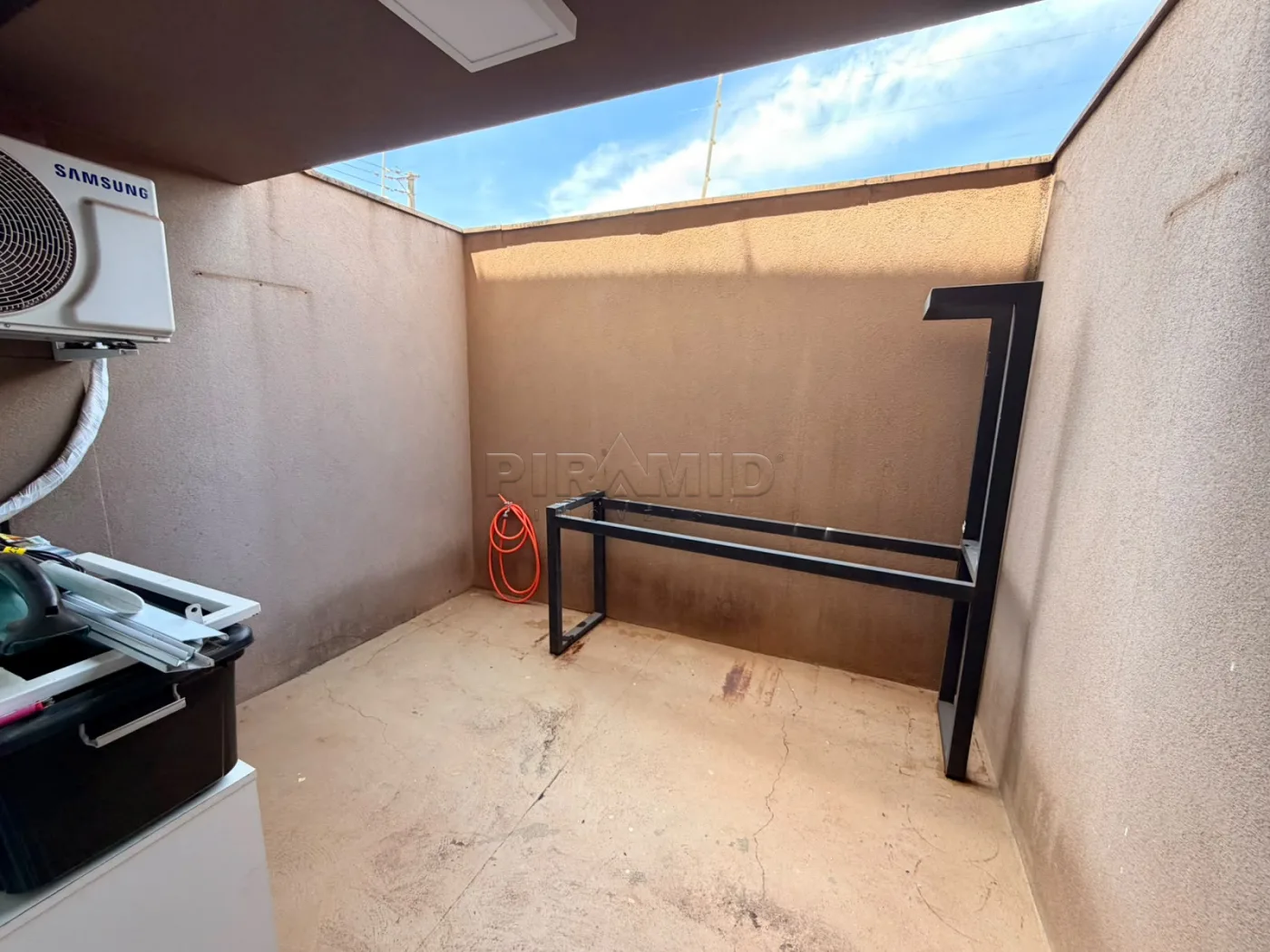 Alugar Apartamento / Padr&atilde;o em Ribeir&atilde;o Preto R$ 2.000,00 - Foto 13