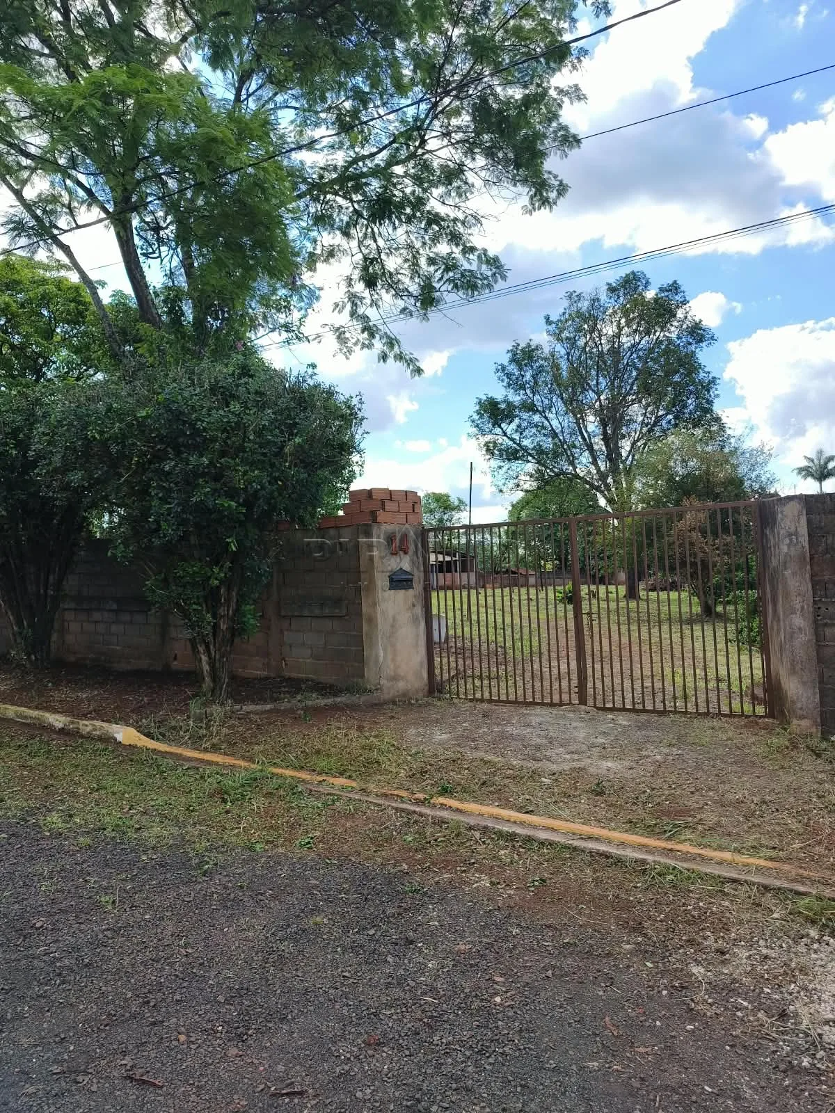 Alugar Casa / Condom&iacute;nio em Ribeir&atilde;o Preto R$ 1.600,00 - Foto 1