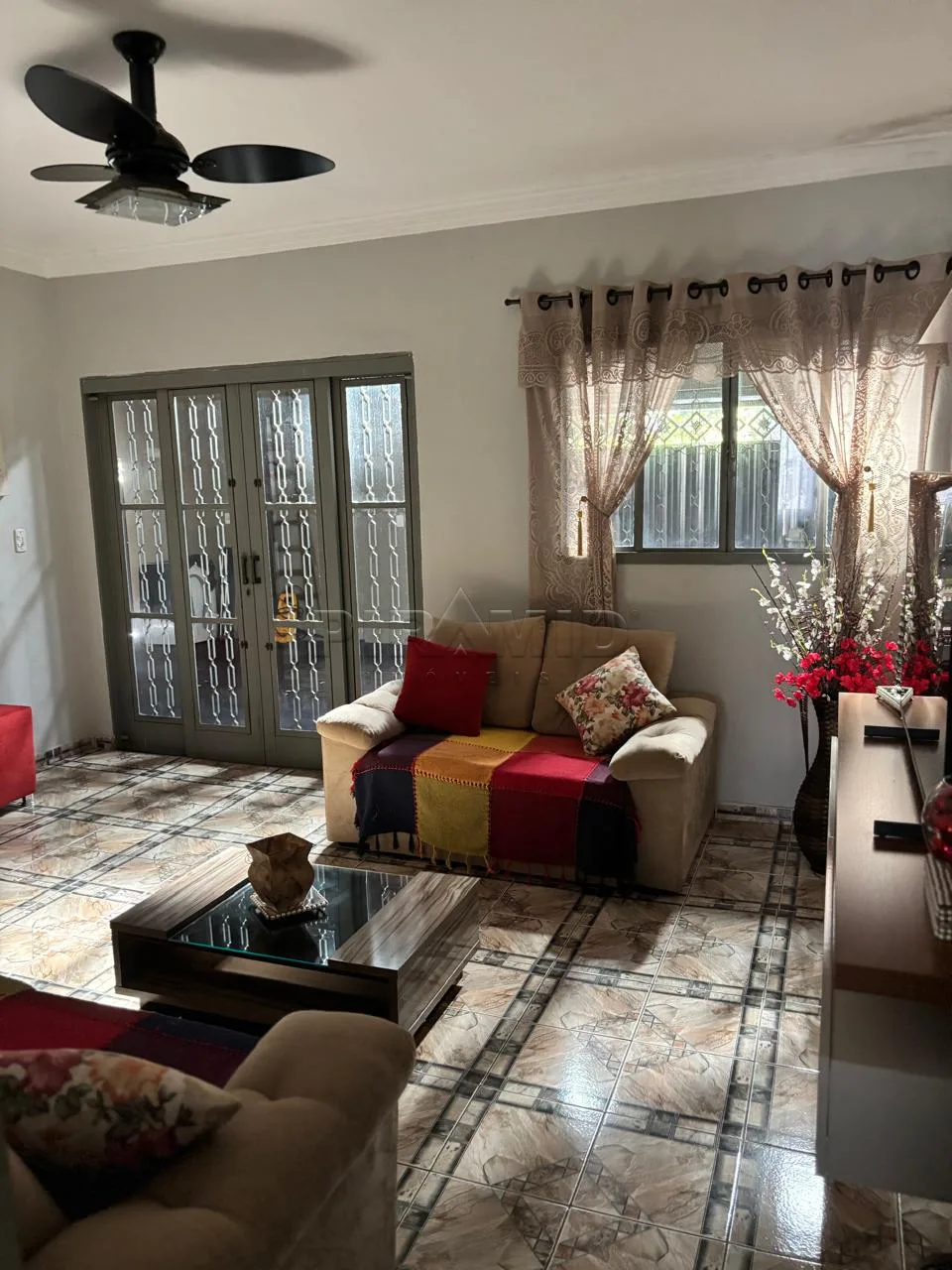 Comprar Casa / Padr&atilde;o em Ribeir&atilde;o Preto R$ 435.000,00 - Foto 3