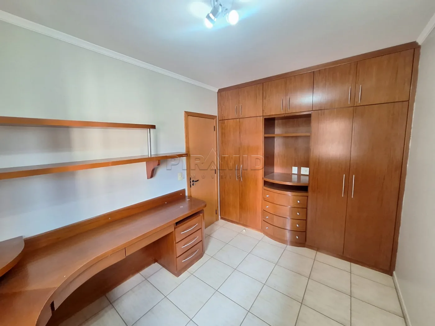 Alugar Apartamento / Padr&atilde;o em Ribeir&atilde;o Preto R$ 3.500,00 - Foto 14