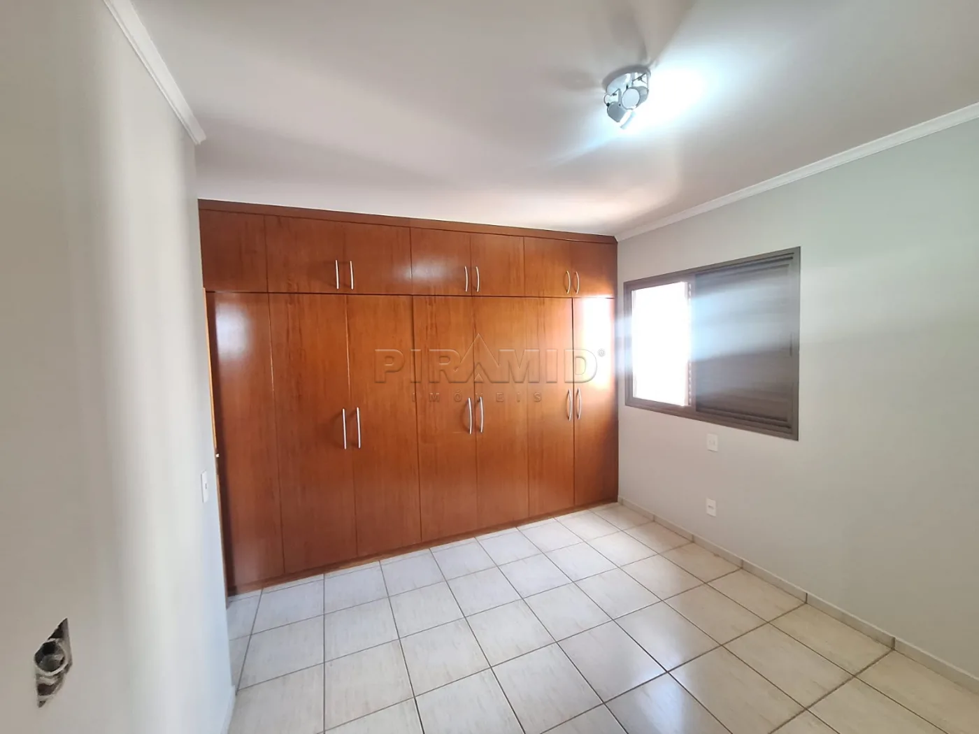 Alugar Apartamento / Padr&atilde;o em Ribeir&atilde;o Preto R$ 3.500,00 - Foto 18