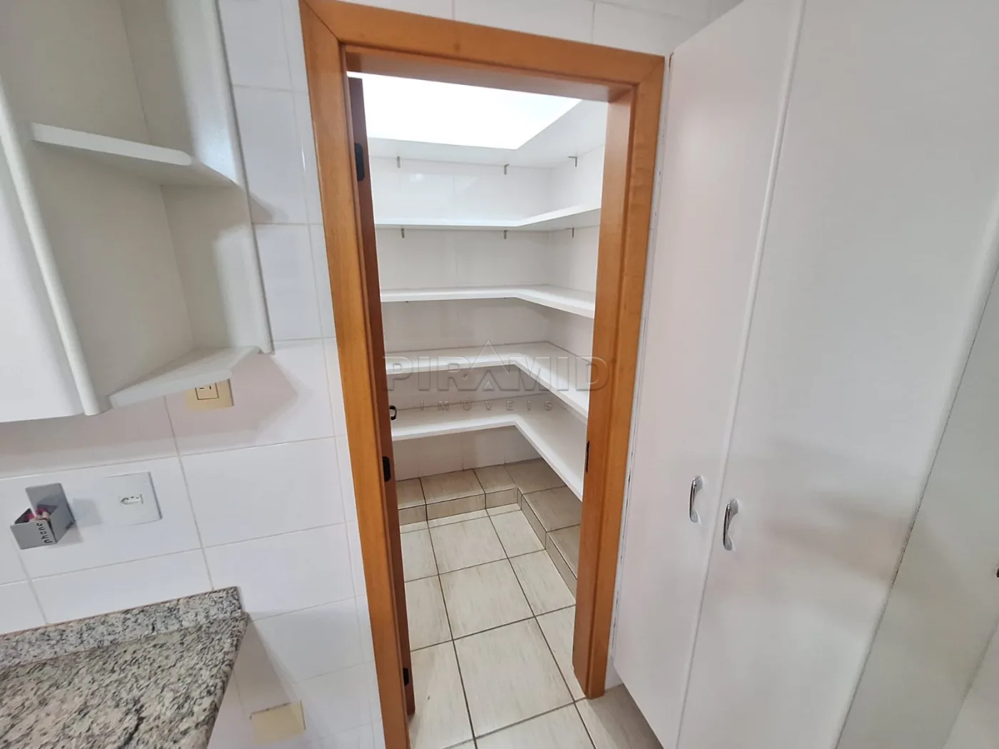 Alugar Apartamento / Padr&atilde;o em Ribeir&atilde;o Preto R$ 3.500,00 - Foto 22