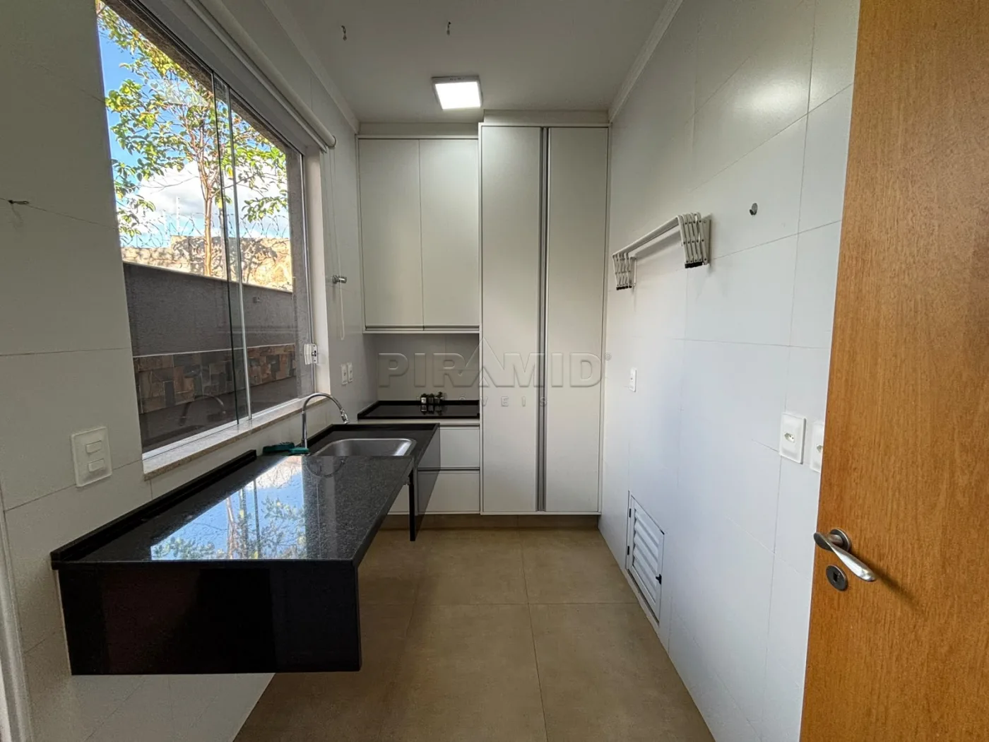 Alugar Casa / Condom&iacute;nio em Ribeir&atilde;o Preto R$ 12.000,00 - Foto 11
