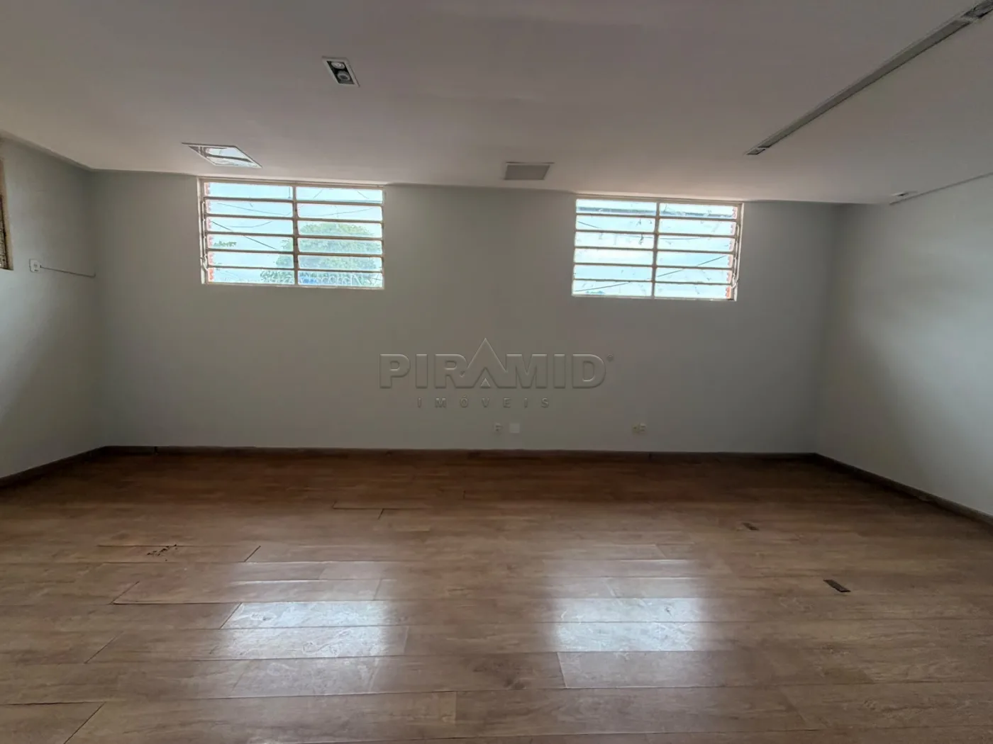 Alugar Comercial / Galp&atilde;o  Barrac&atilde;o em Ribeir&atilde;o Preto R$ 30.000,00 - Foto 2