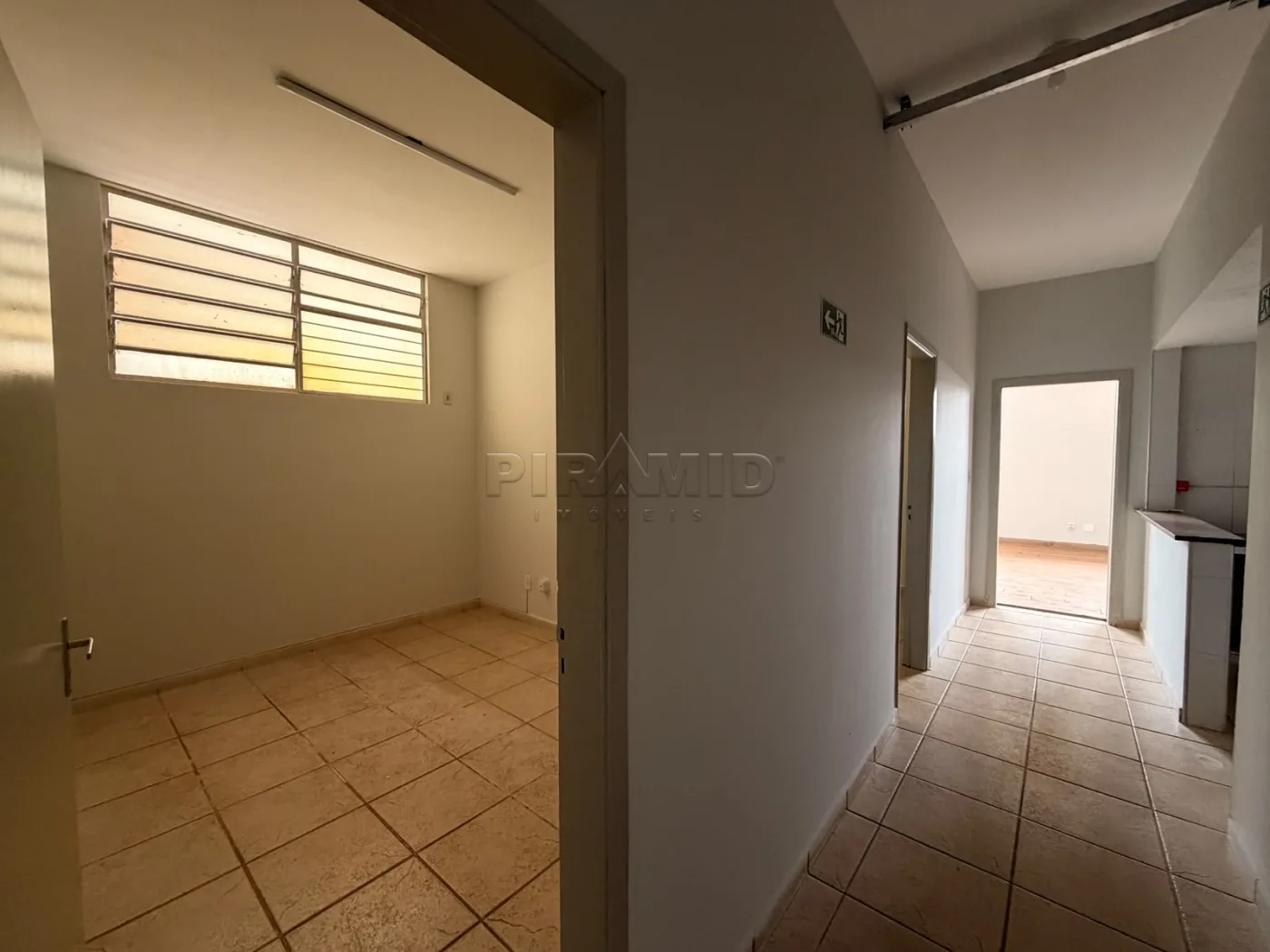 Alugar Comercial / Galp&atilde;o  Barrac&atilde;o em Ribeir&atilde;o Preto R$ 30.000,00 - Foto 6